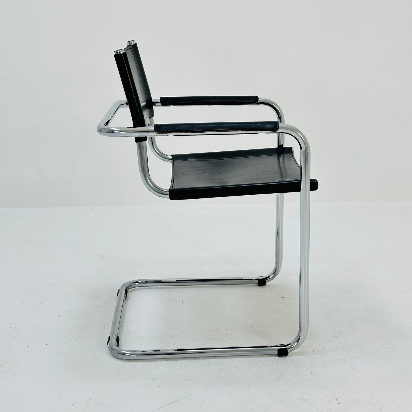 1 of 6 Mid Century iconic Mart Stam S34 armchair / Bauhaus chrome tube steel and leather / 80s vintage cantilever chair s43