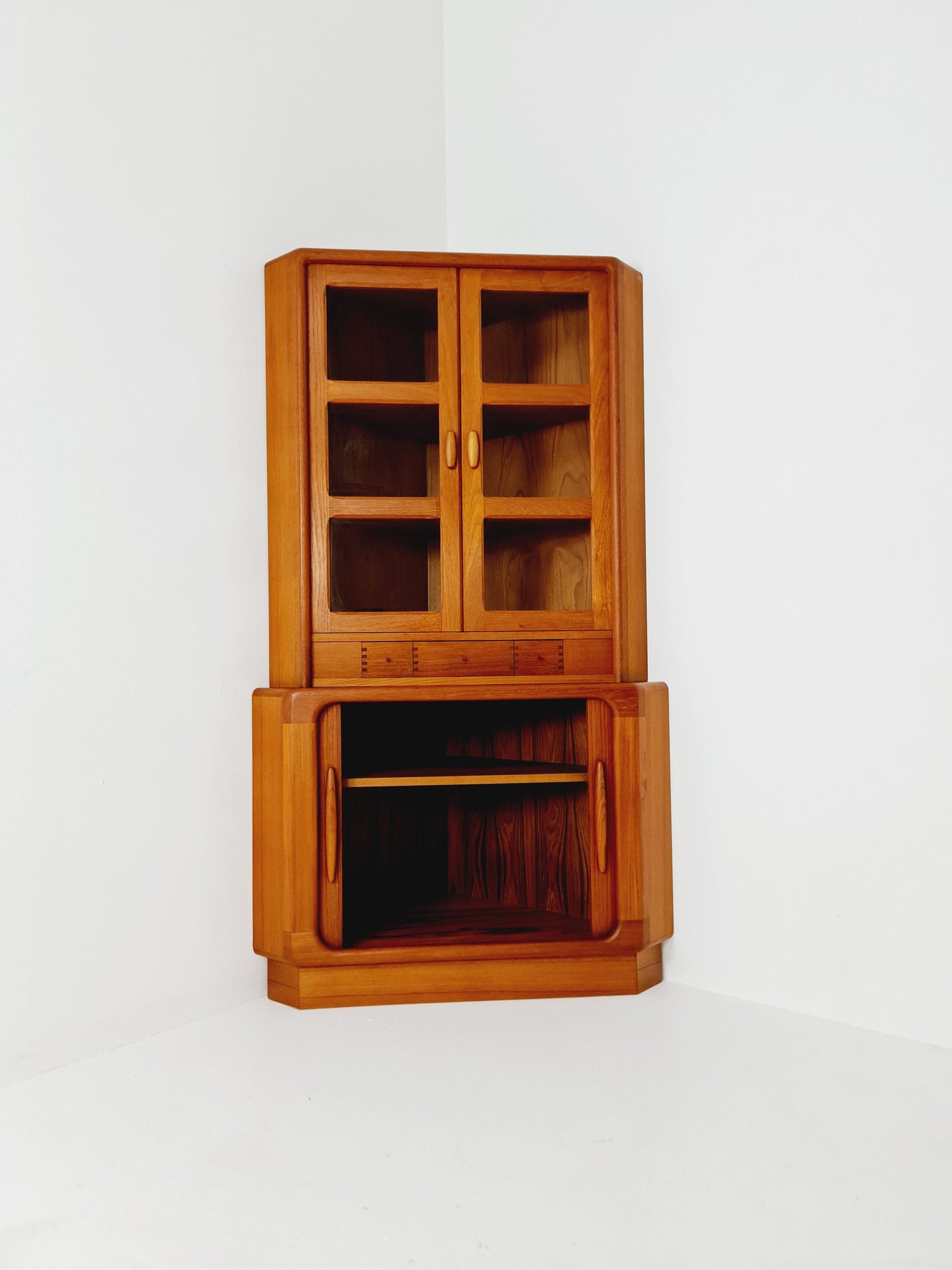 Mid Century Modern danish corner cabinet teak By Dyrlund , 1960s