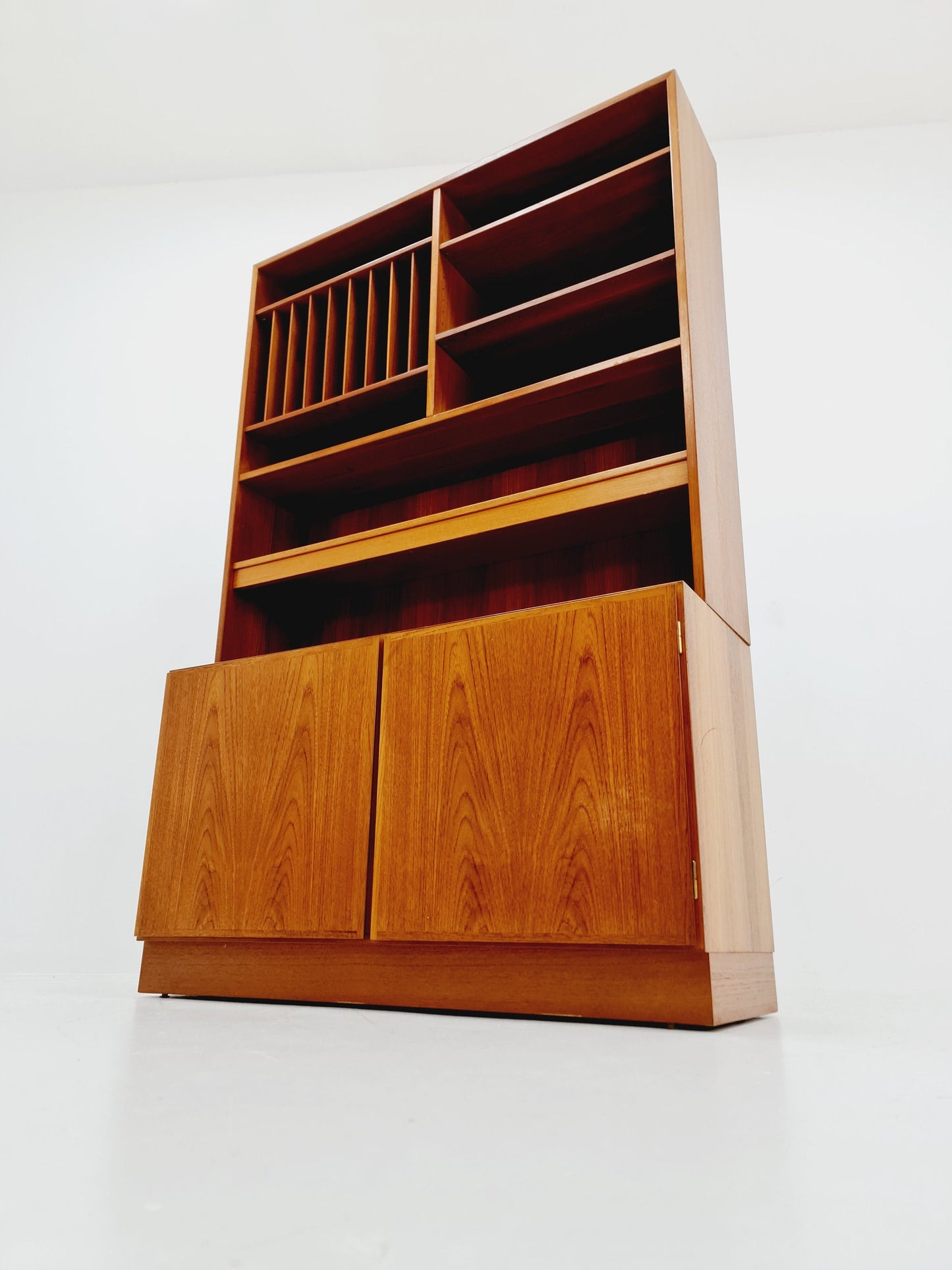 Danish freestanding vintage bookshelf system/ book case teak by Omman Jun , 1960s