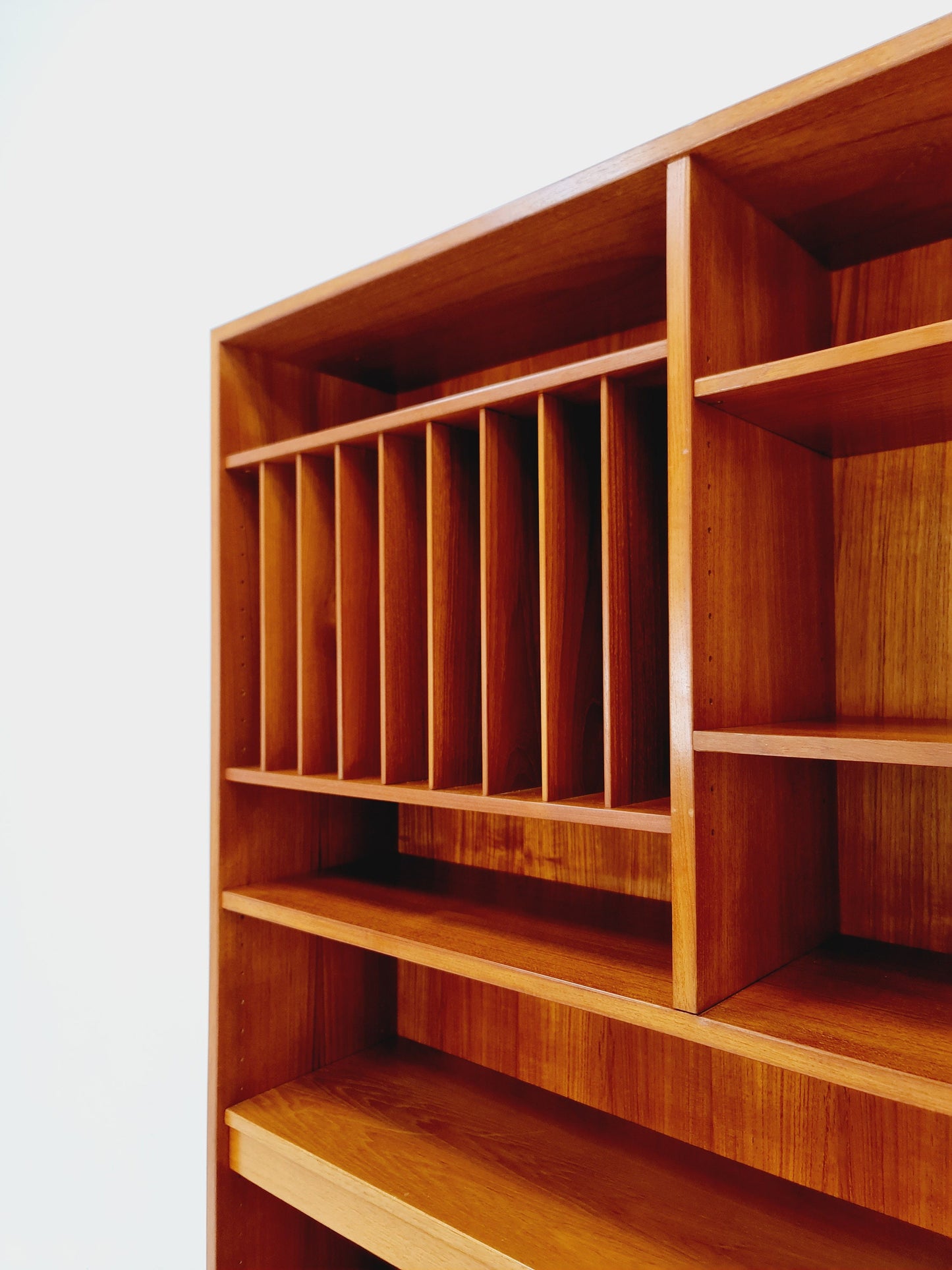 Danish freestanding vintage bookshelf system/ book case teak by Omman Jun , 1960s