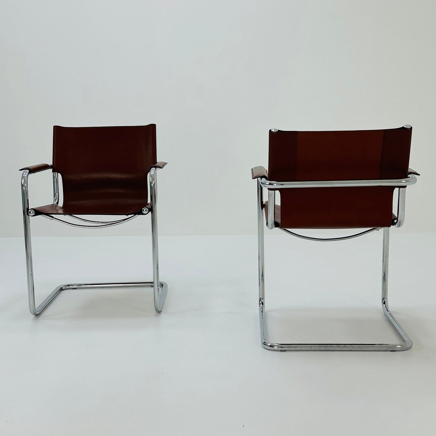 Set of 2 Bauhaus Matteo Grassi visitor chair in congac leather 1980s Italy
