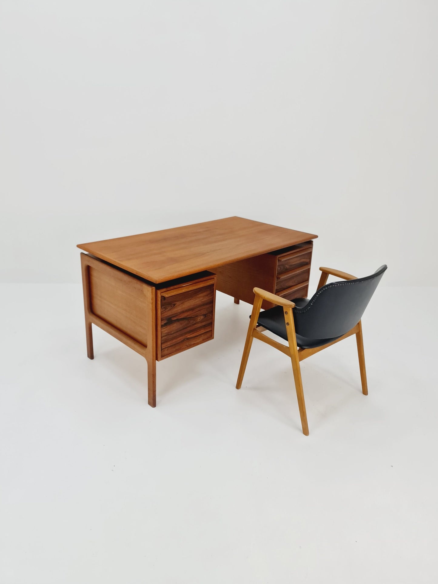 Danish vintage teak & Palisander by Arne Vodder for GV Møbler, Denmark, 1960s