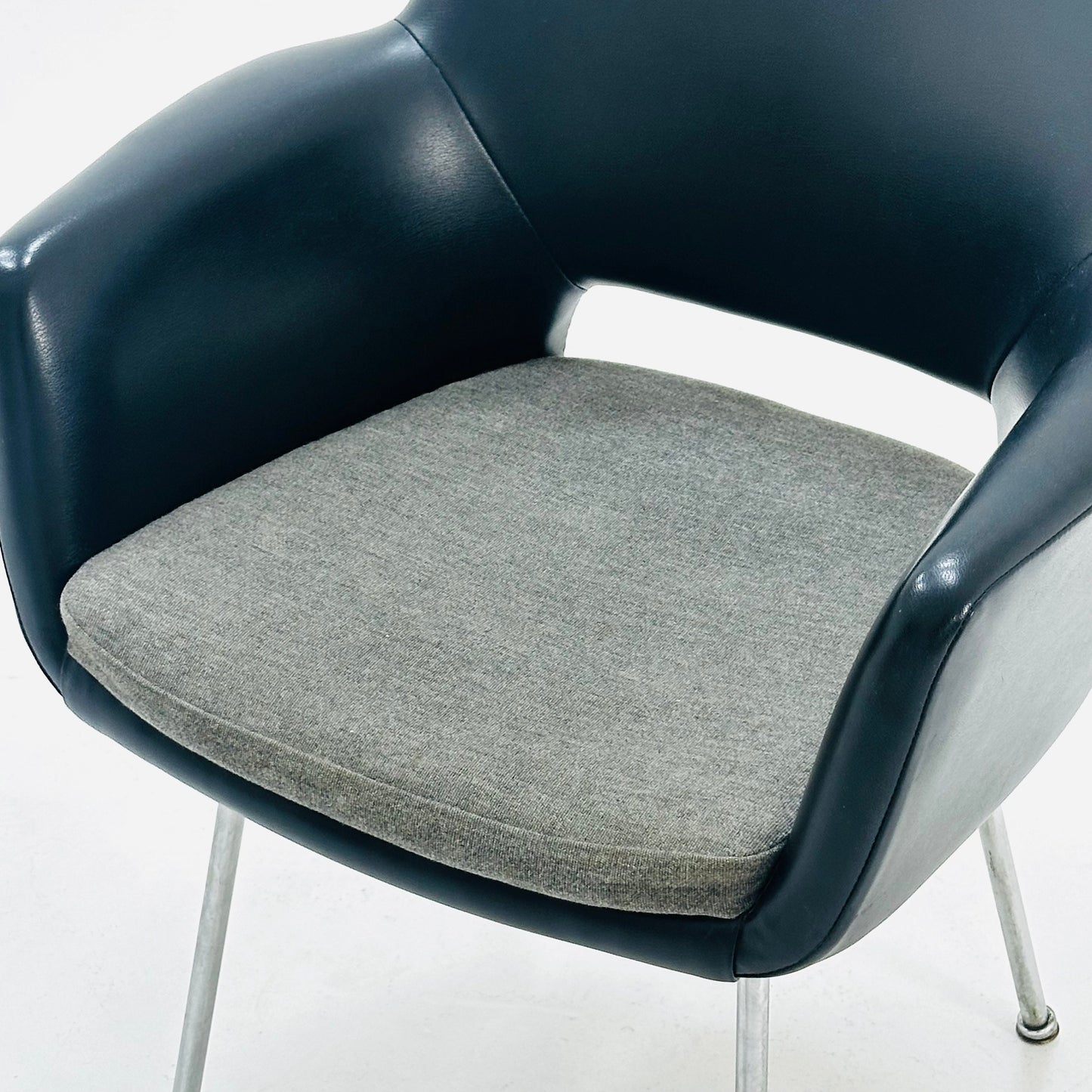 set of 2 Mid century Olli Mannermaa black Leather Kilta armchair by Eugen Schmidt & Cassina Martela 1970s