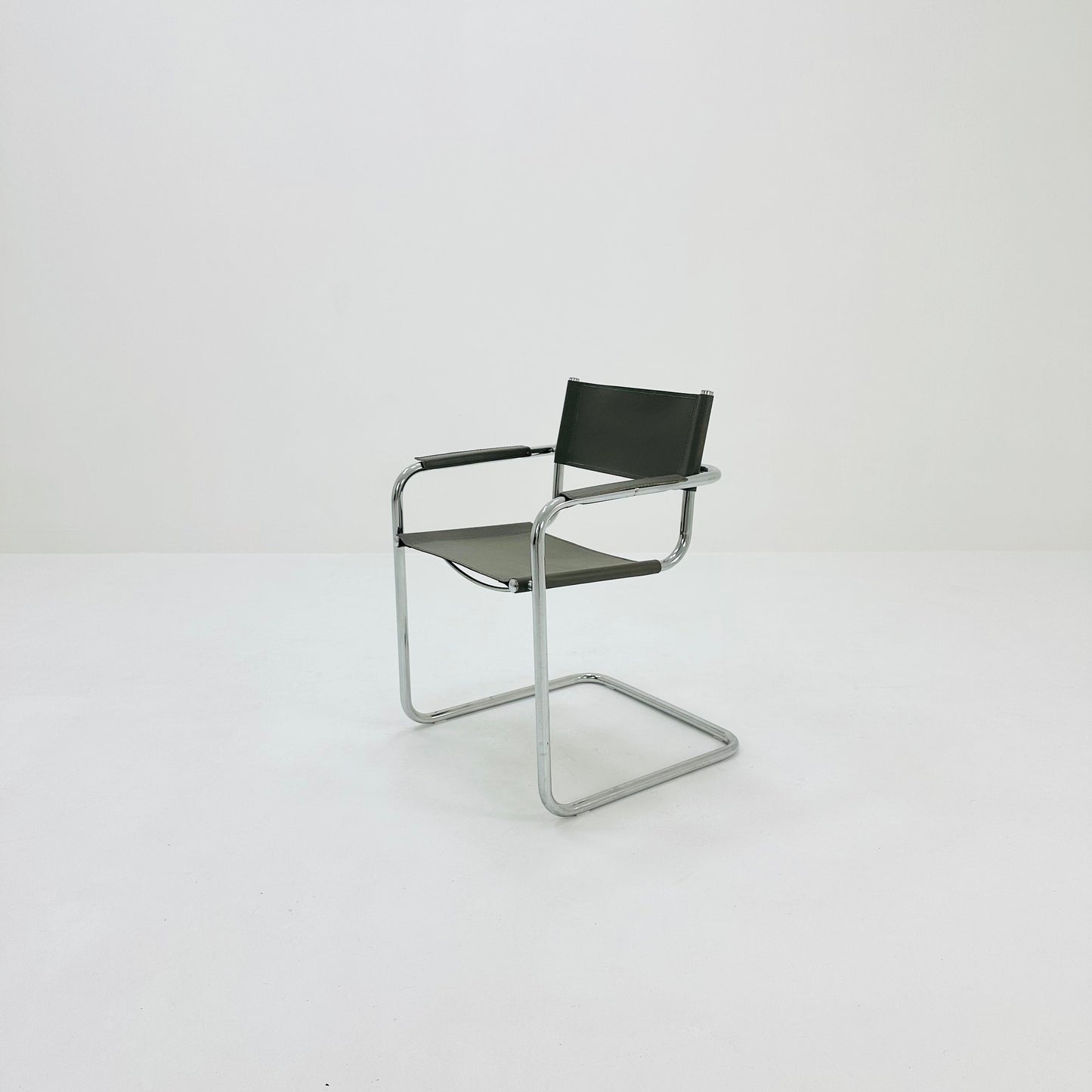 1 of 2 Model Studi chair by Mart Stam & Marcel Breuer 1970s