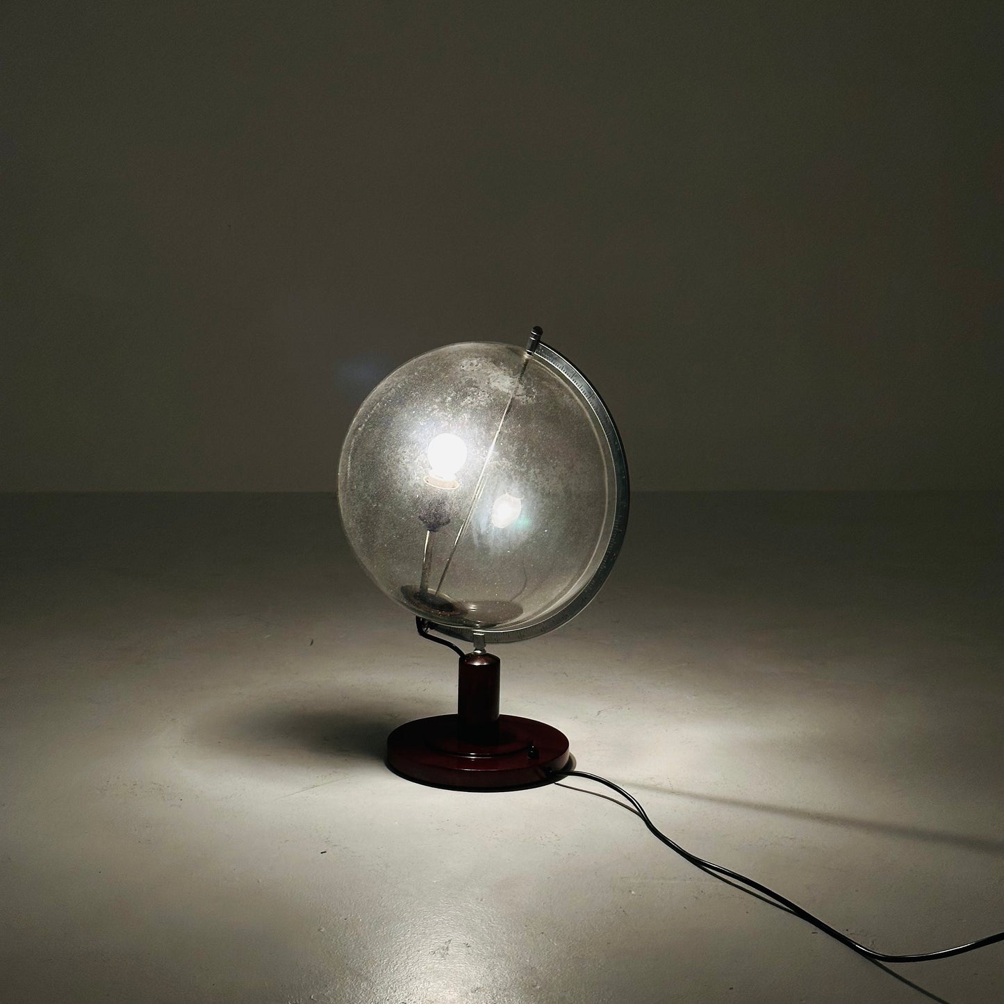 Mid century globe table lamp made of wood, metal & glass 1970s