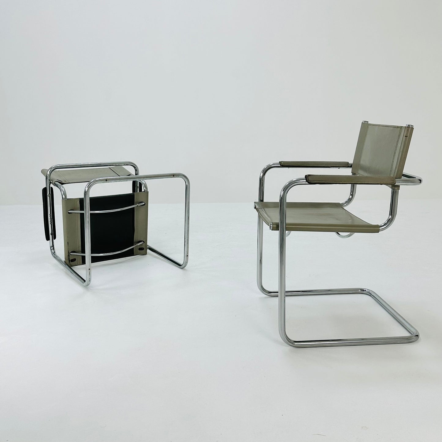 Set of 2 Bauhaus armchairs model s34 Centro Studi gray leather by Mart Stam & Marcel Breuer, 1980s