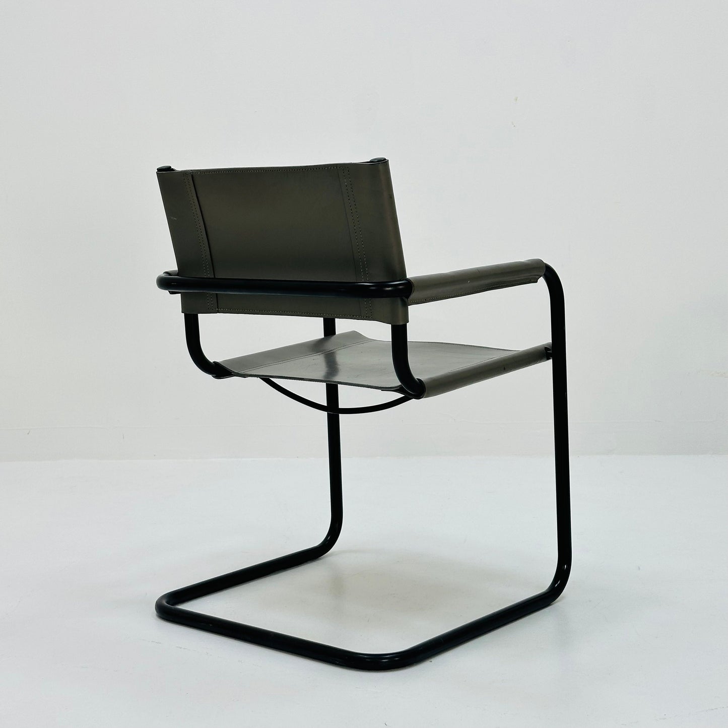 Mid century B34 grey leather cantilevered chair by Mart Stam for Jox Interni italy 1980s
