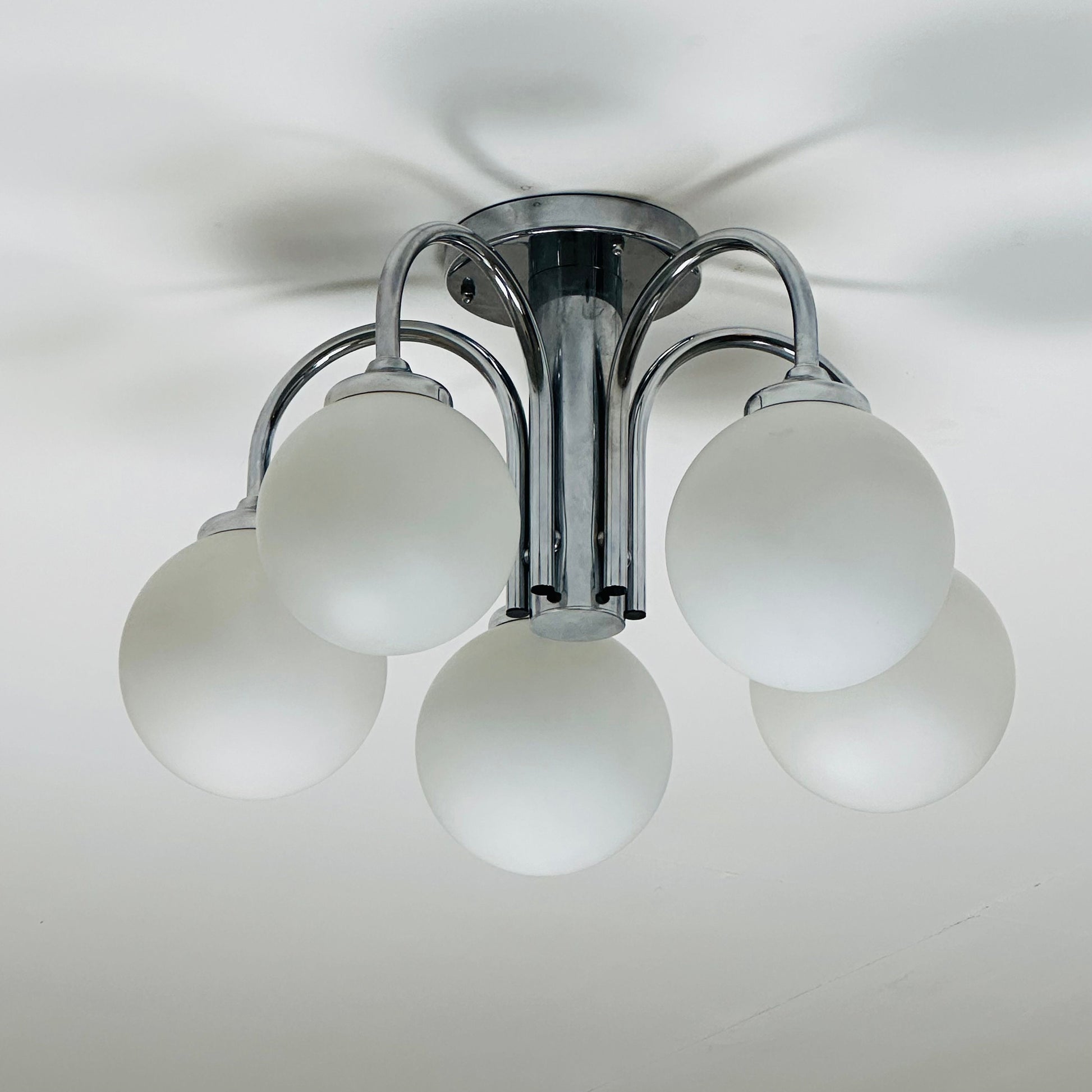 Chrome-plated Atomic Sputnik chandelier with white glass balls, Temde, Switzerland 1970s