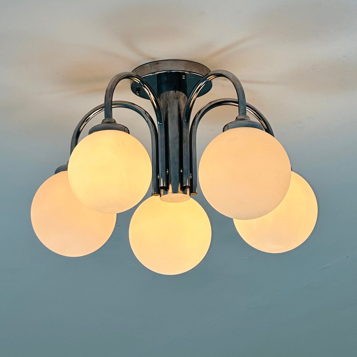 Chrome-plated Atomic Sputnik chandelier with white glass balls, Temde, Switzerland 1970s