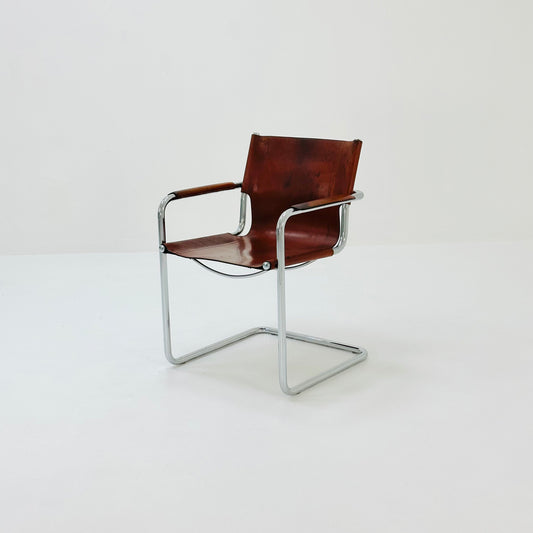 Bauhaus Matteo Grassi visitor chair in congac leather 1980s Italy