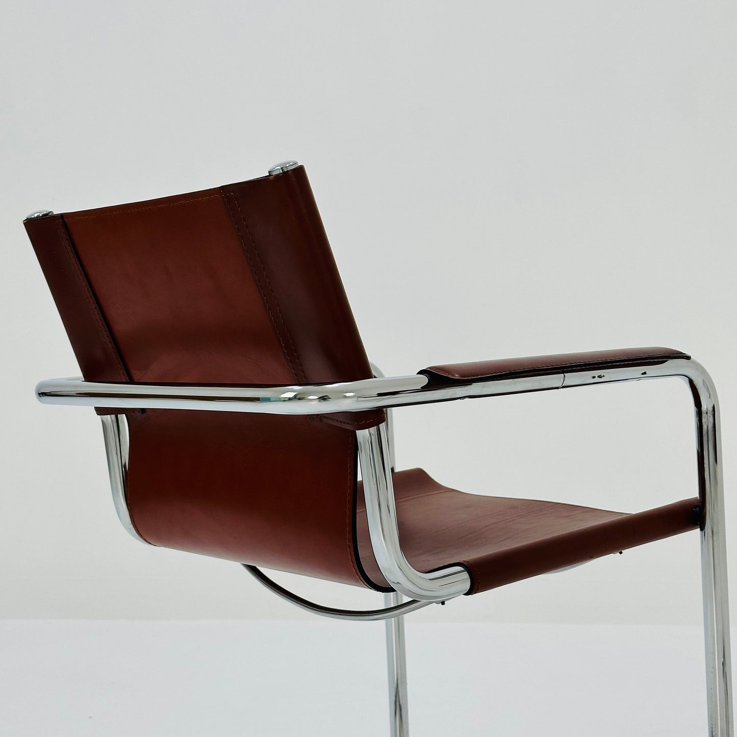 Set of 2 Bauhaus Matteo Grassi visitor chair in congac leather 1980s Italy
