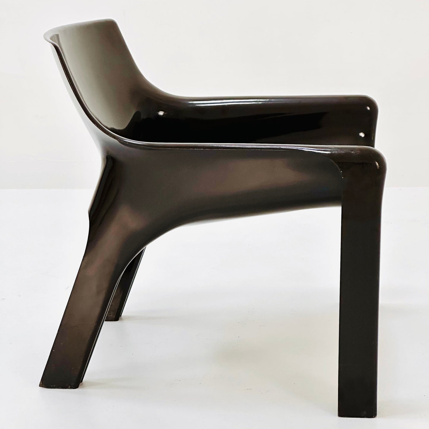 Gaudi Armchair by Vico Magistretti for Artemide Italy 1970s