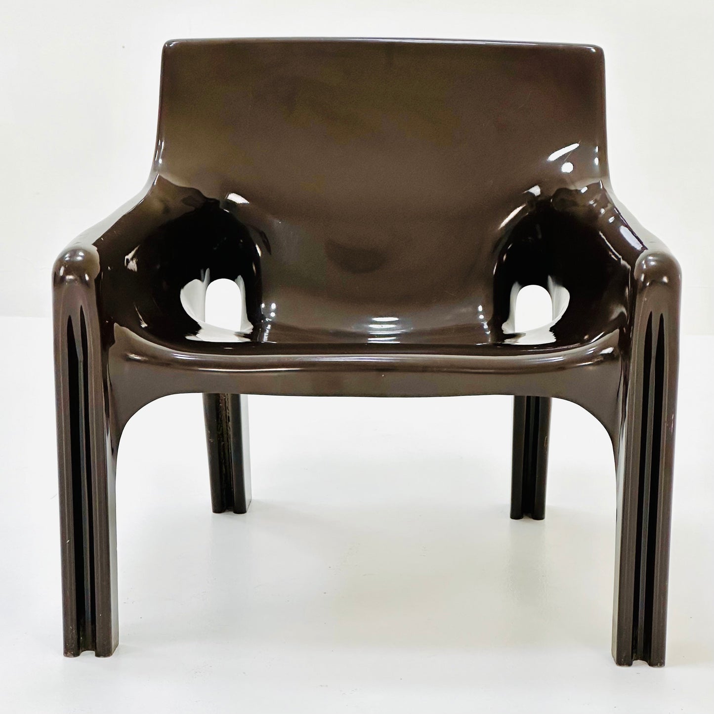Gaudi Armchair by Vico Magistretti for Artemide Italy 1970s