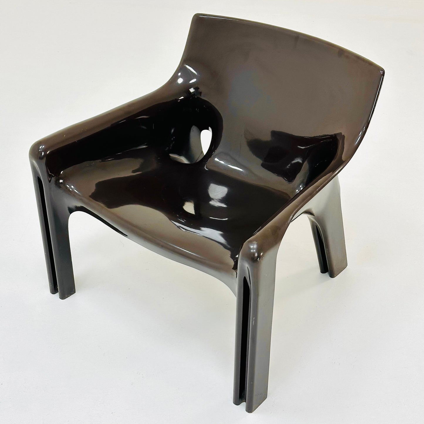 Gaudi Armchair by Vico Magistretti for Artemide Italy 1970s