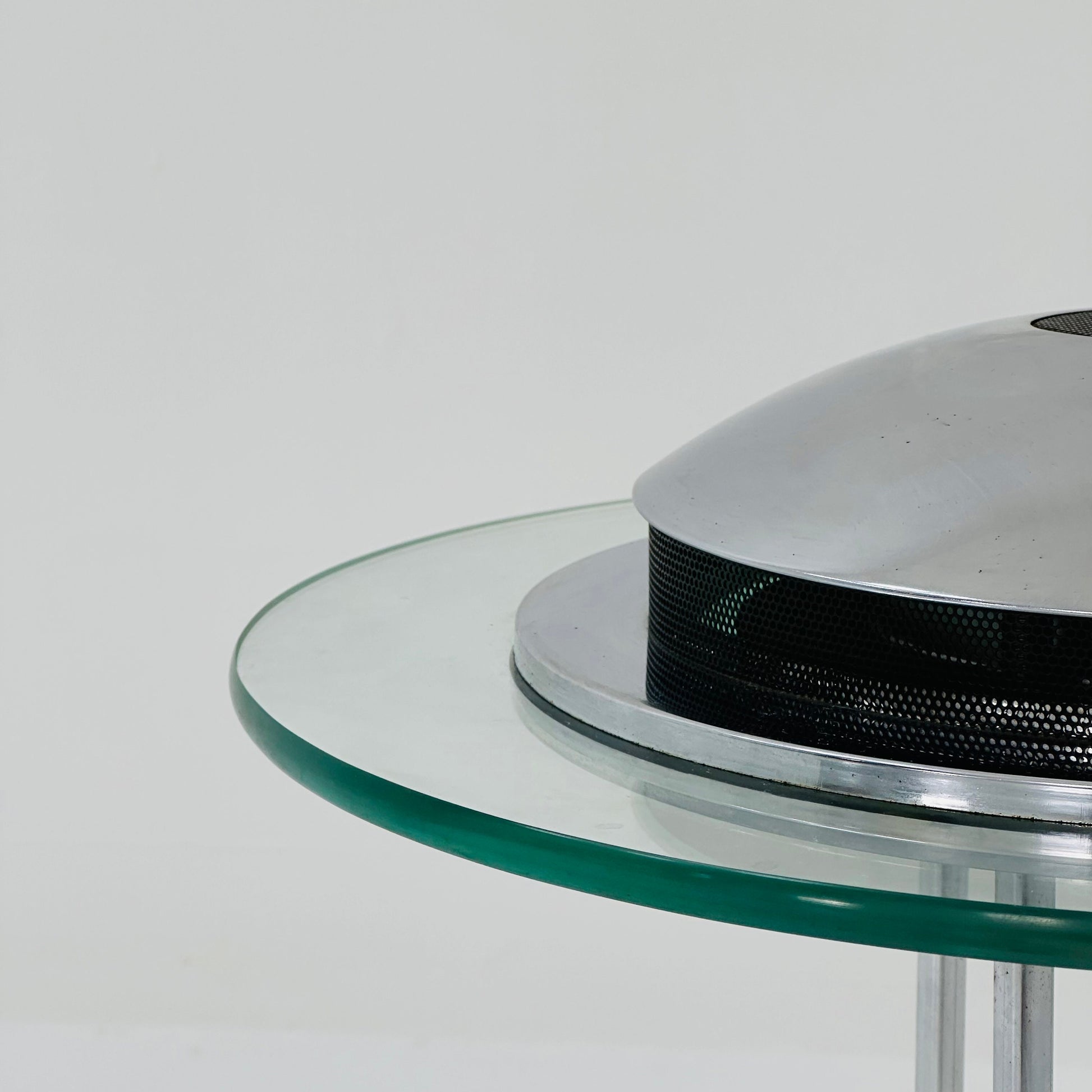 Ufo Lampe - Memphis Saturn table lamp by Robert Sunnan for Boxford Holland 1980s