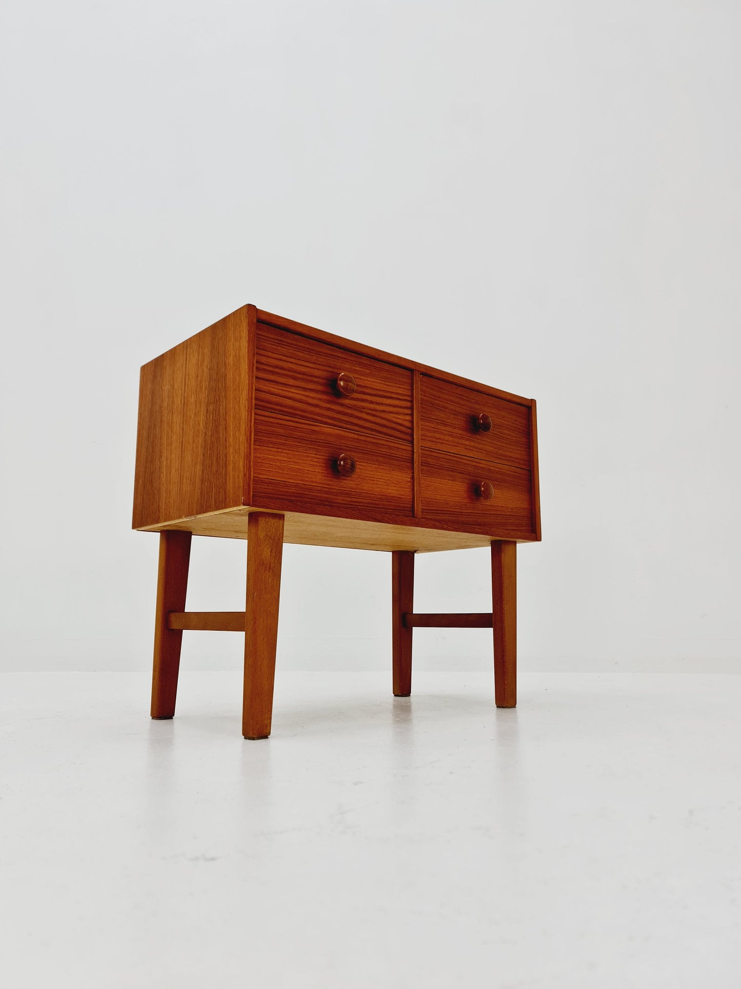 Small Midcentury danish teak chest of drawers, 4 drawers, 1960s