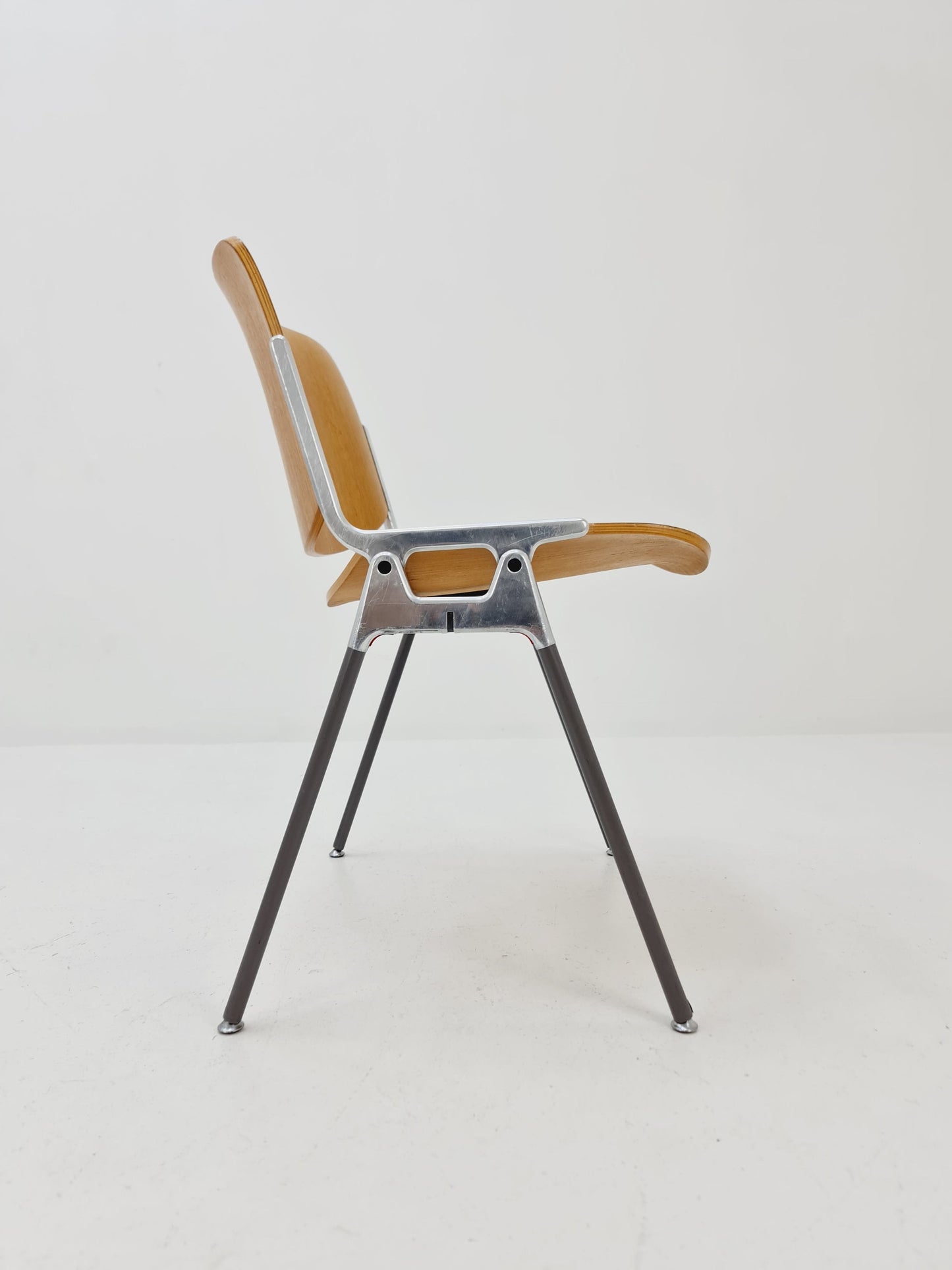 1 of 5 1960s Italian Castelli Chairs by Giancarlo Piretti