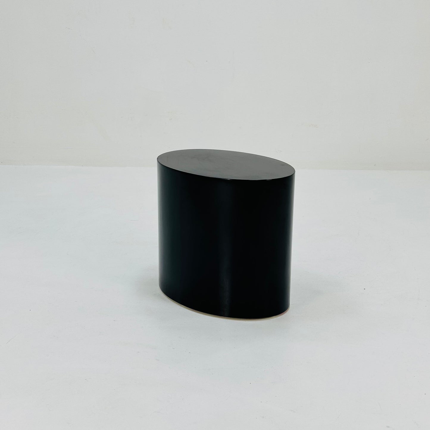Space age Gloss Black oval shape end table /side table 1970s