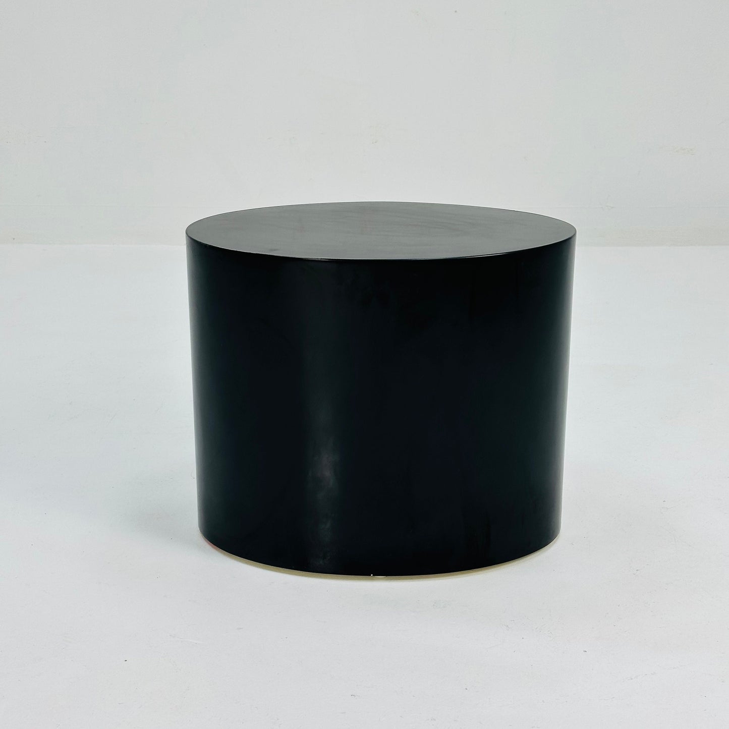 Space age Gloss Black oval shape end table /side table 1970s