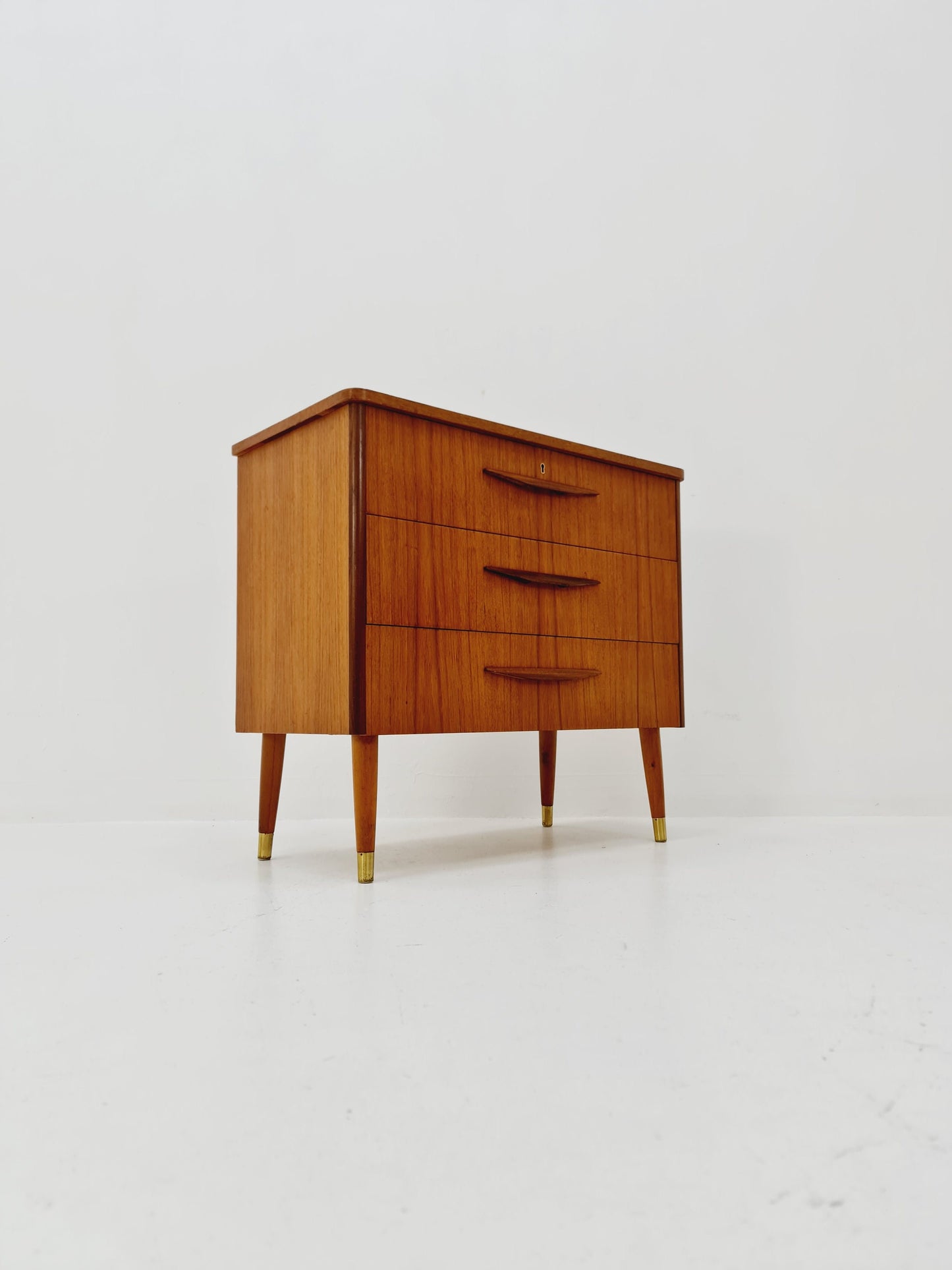 Midcentury danish design chest of drawers / drawer dresser /3 drawers cabinet, 1960s