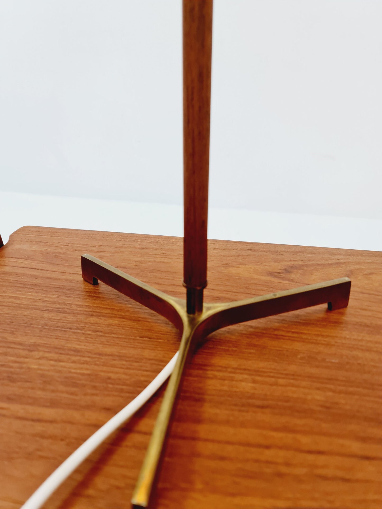 Mid century cocoon teak & brass table lamp by Vereinigte Werkstätten München, Germany, 1960s