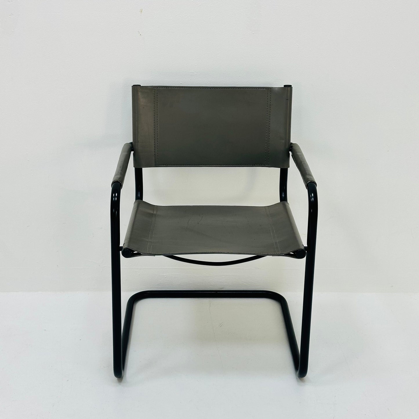 Mid century B34 grey leather cantilevered chair by Mart Stam for Jox Interni italy 1980s