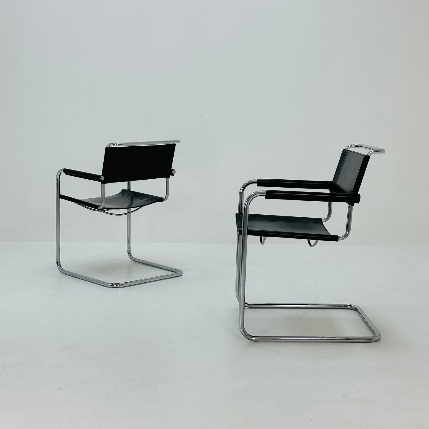 Set of 2 black S34 tubular steel chairs by Mart Stam for Jox Interni - 1970s