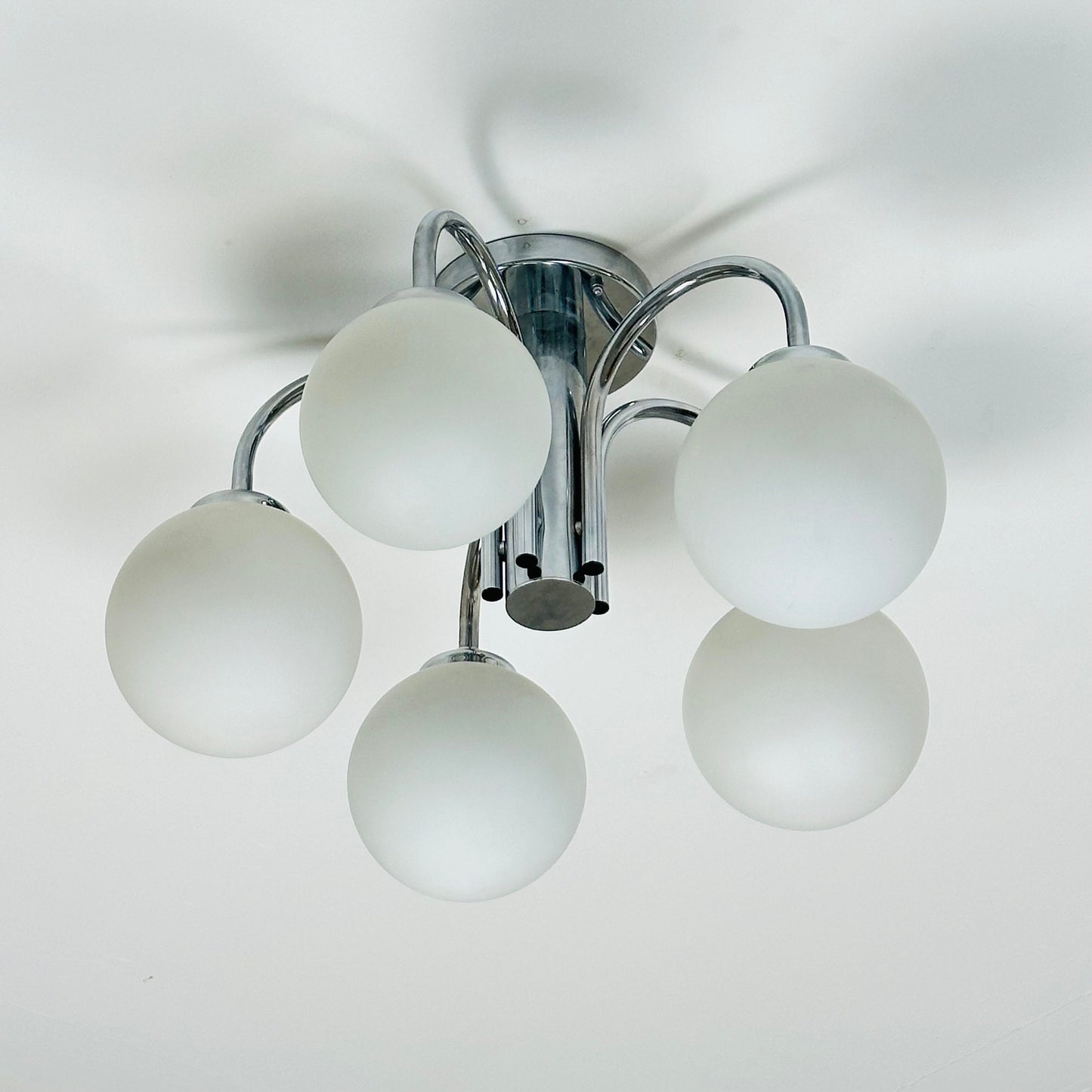 Chrome-plated Atomic Sputnik chandelier with white glass balls, Temde, Switzerland 1970s