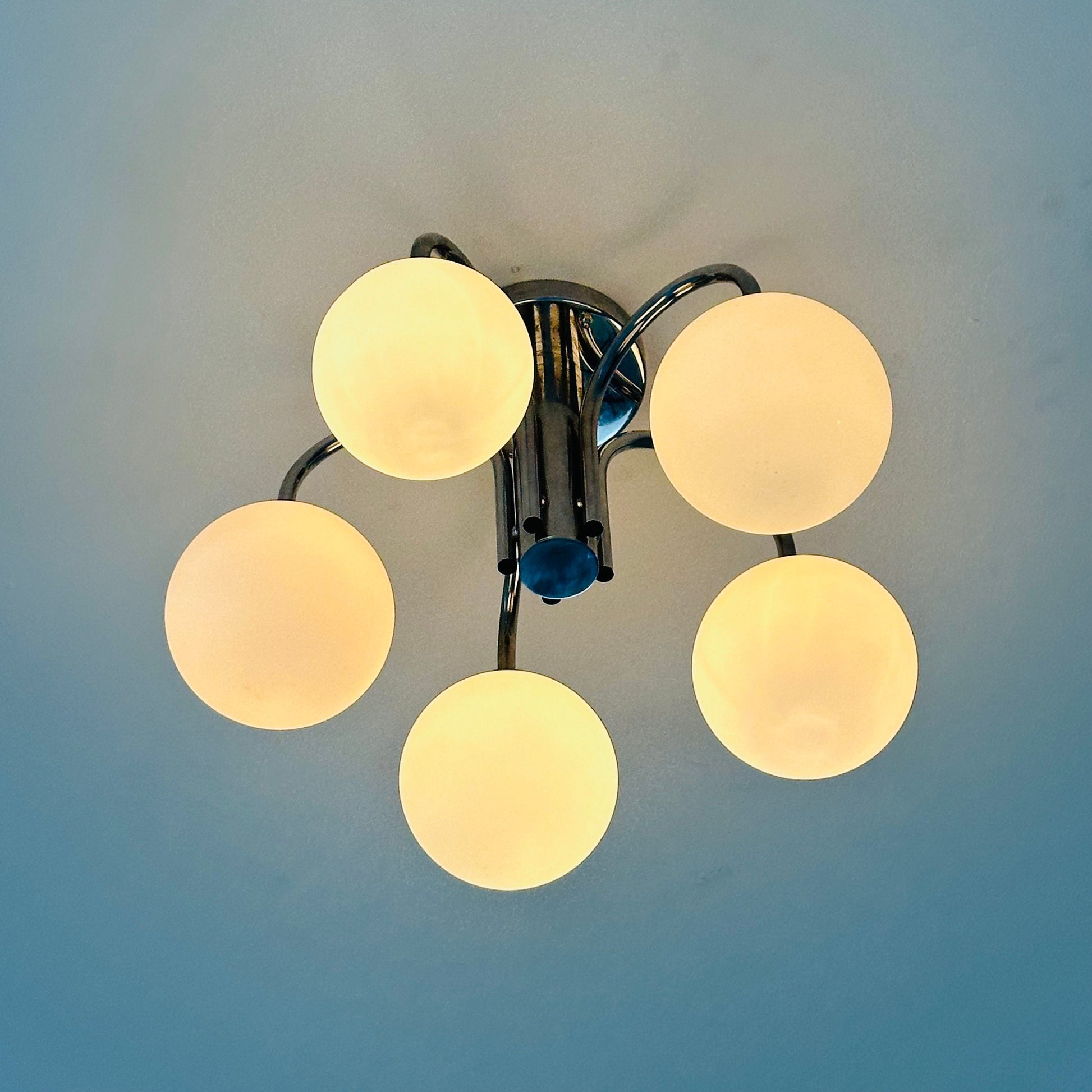 Chrome-plated Atomic Sputnik chandelier with white glass balls, Temde, Switzerland 1970s
