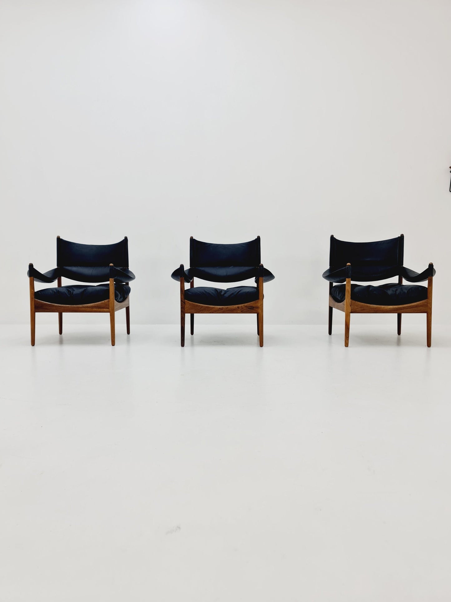 1 of 5 Mid-Century Danish rosewood arm Chair, table by Kristian Vedel “Modus” for Willadsen Møbelfabrik, 1960s