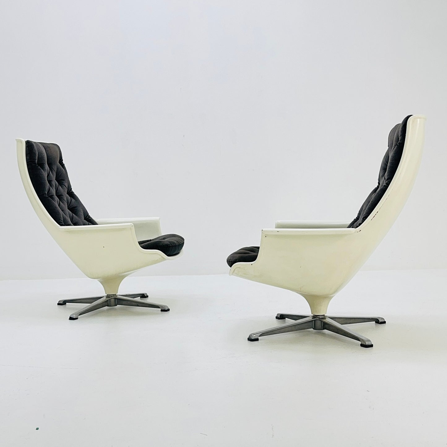 1 of 2 space age lounge chair "Tellas" by Alf Svensson and Yngvar Sandström for Göte-Möbler, Sweden 1970s