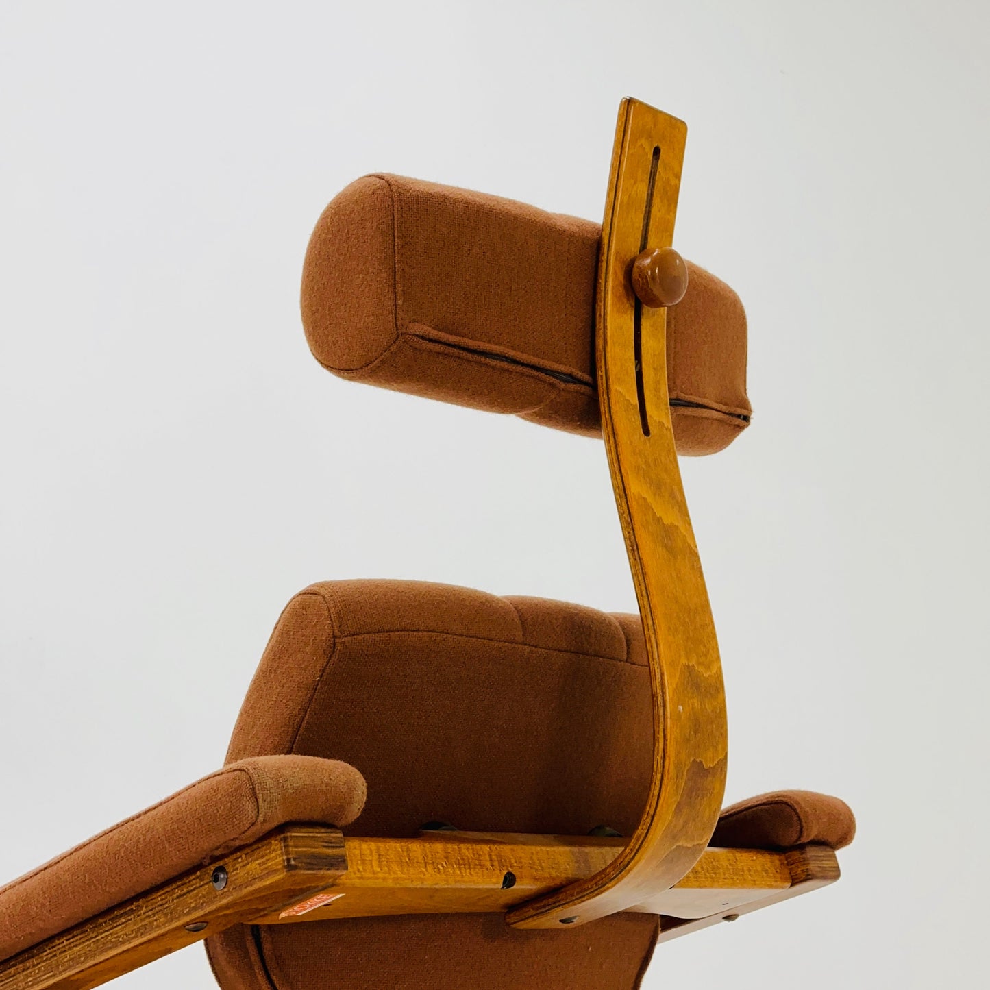 Stokke Gravity Due designer rocking brown fabric Armchair by Peter Opsvik Denmark 1980s