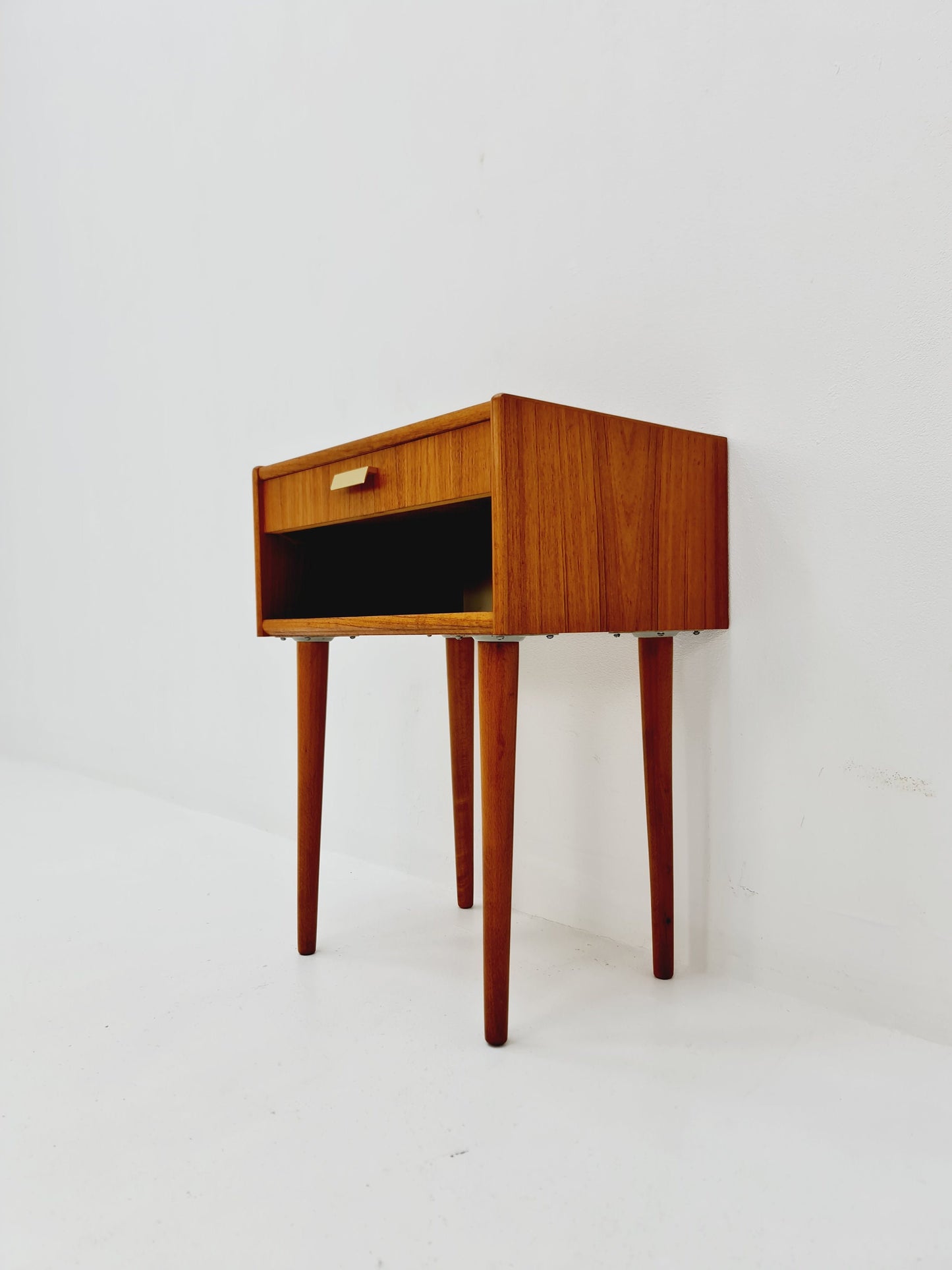 Mid century Scandinavian teak side table / bedside table, 1960s
