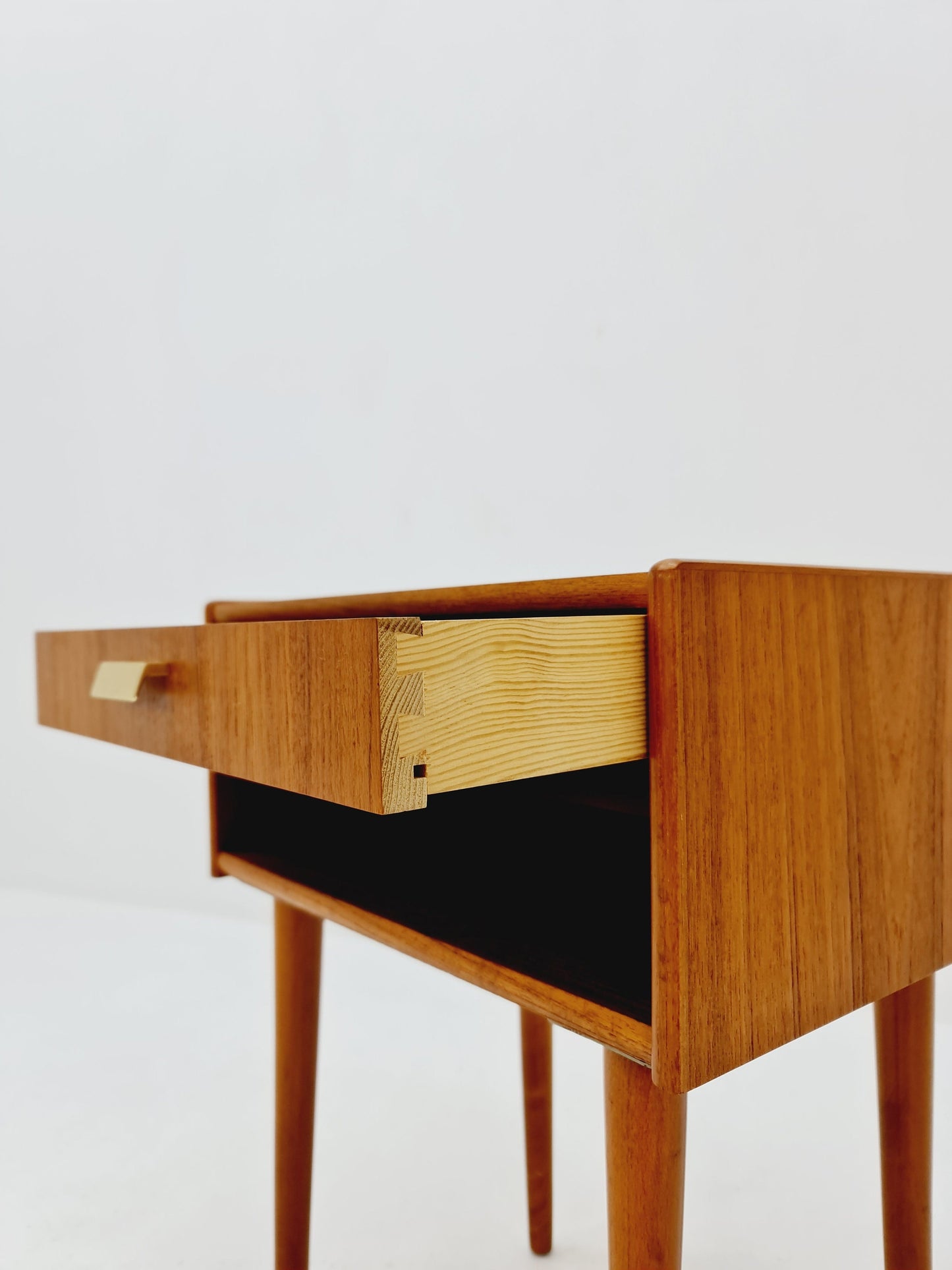 Mid century Scandinavian teak side table / bedside table, 1960s