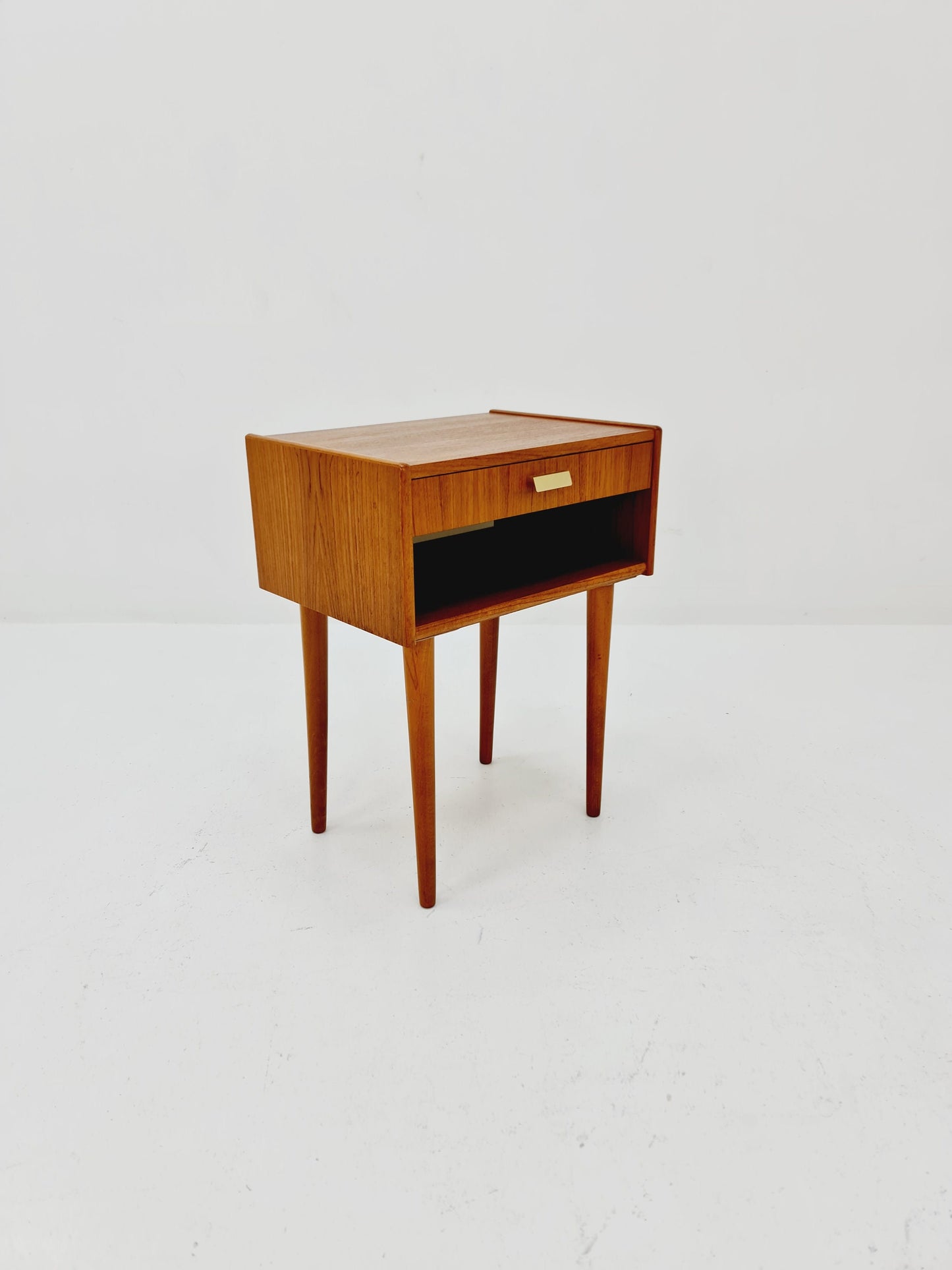 Mid century Scandinavian teak side table / bedside table, 1960s