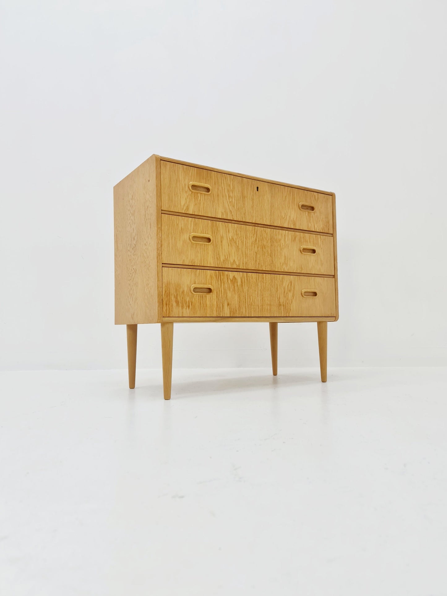 Midcentury danish design chest of drawers / drawer dresser /3 drawers cabinet, 1960s