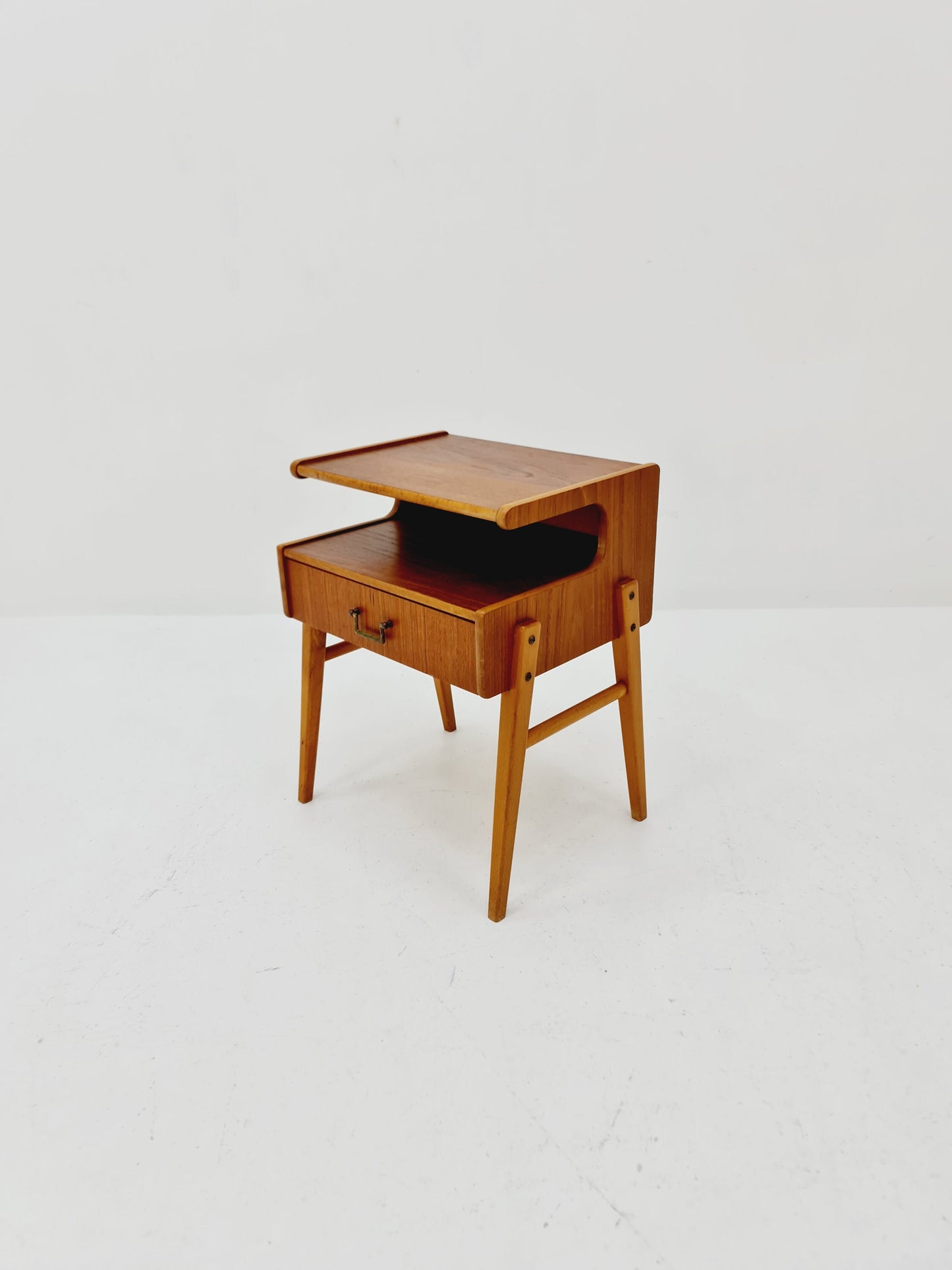Midcentury Carlström & Co Teak Vintage Side table/ Bedside table/ Night stand straight from the sixties