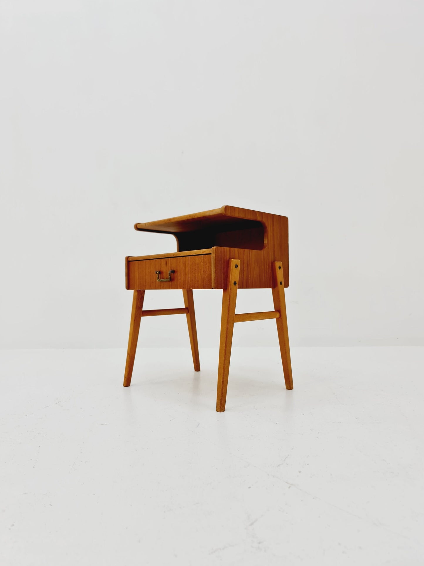 Midcentury Carlström & Co Teak Vintage Side table/ Bedside table/ Night stand straight from the sixties