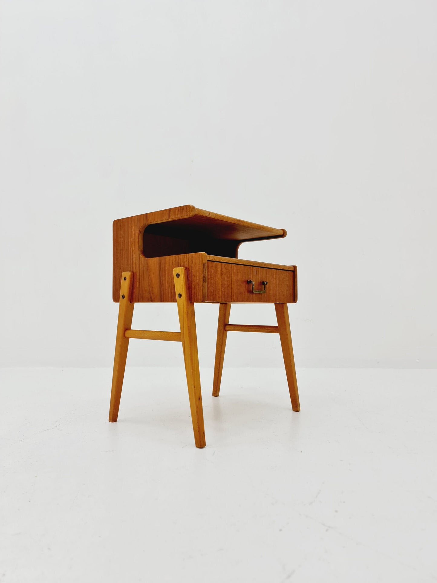 Midcentury Carlström & Co Teak Vintage Side table/ Bedside table/ Night stand straight from the sixties