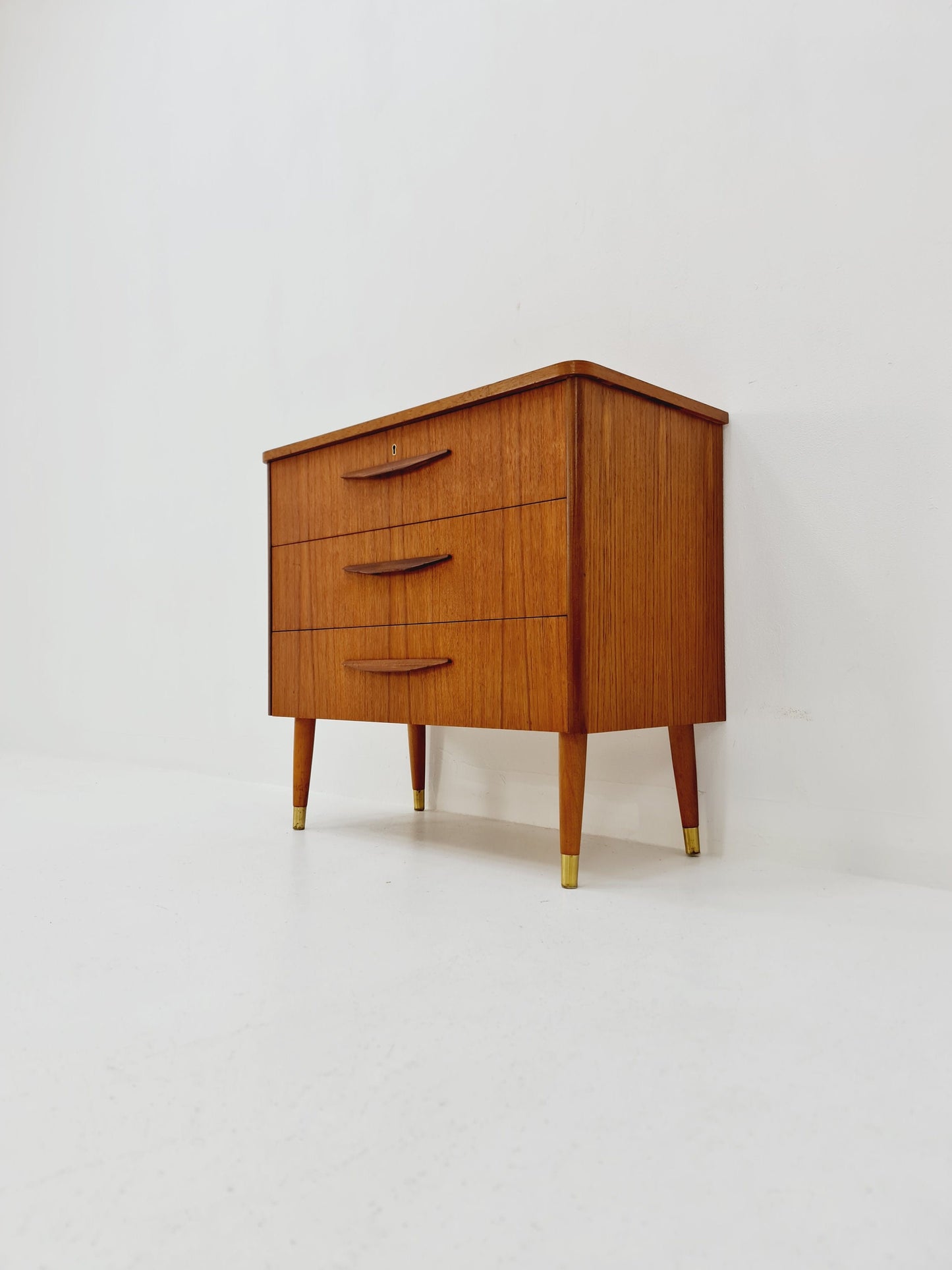 Midcentury danish design chest of drawers / drawer dresser /3 drawers cabinet, 1960s