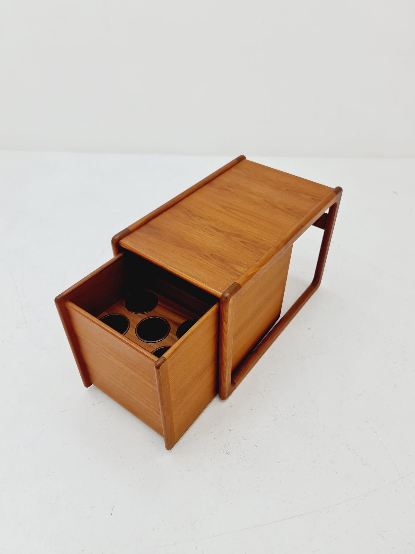 Mid century Danish teak nesting side table & bar Model DK-7480 by Kai Kristiansen for Vildbjerg Møbelfabrik ApS - 1960s