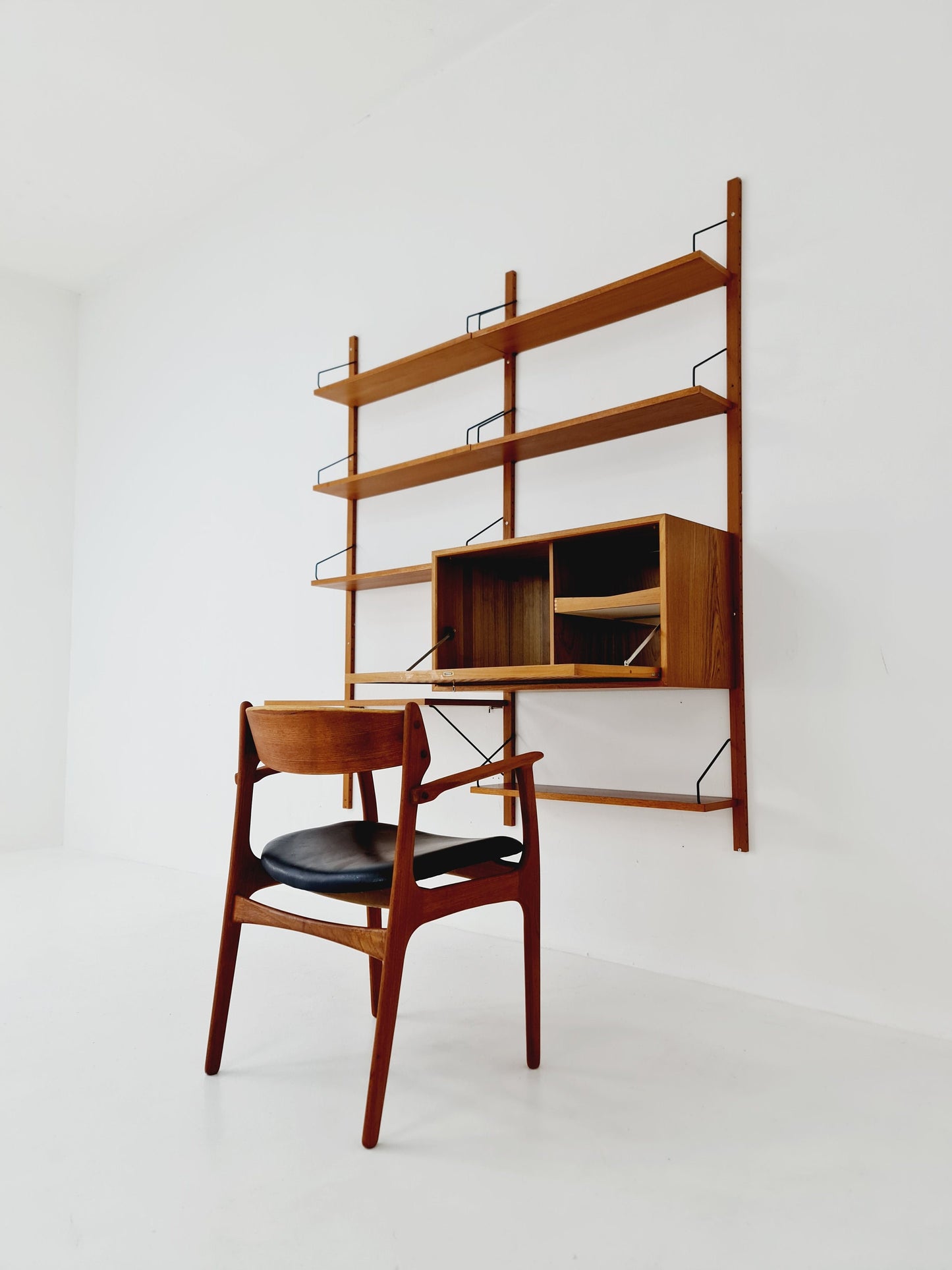 Mid century Danish Teak Wall Unit with bar cabinet & Desk by Poul Cadovius for Royal,Denmark, 1960s
