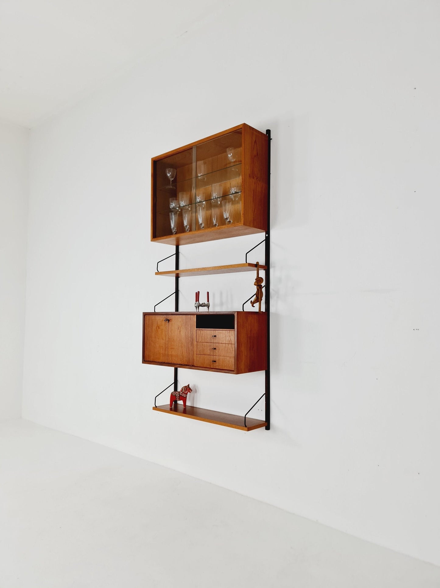 Mid century Danish Teak single Wall Unit with bar cabinet & Showcase by Poul Cadovius for Royal Denmark, 1960s