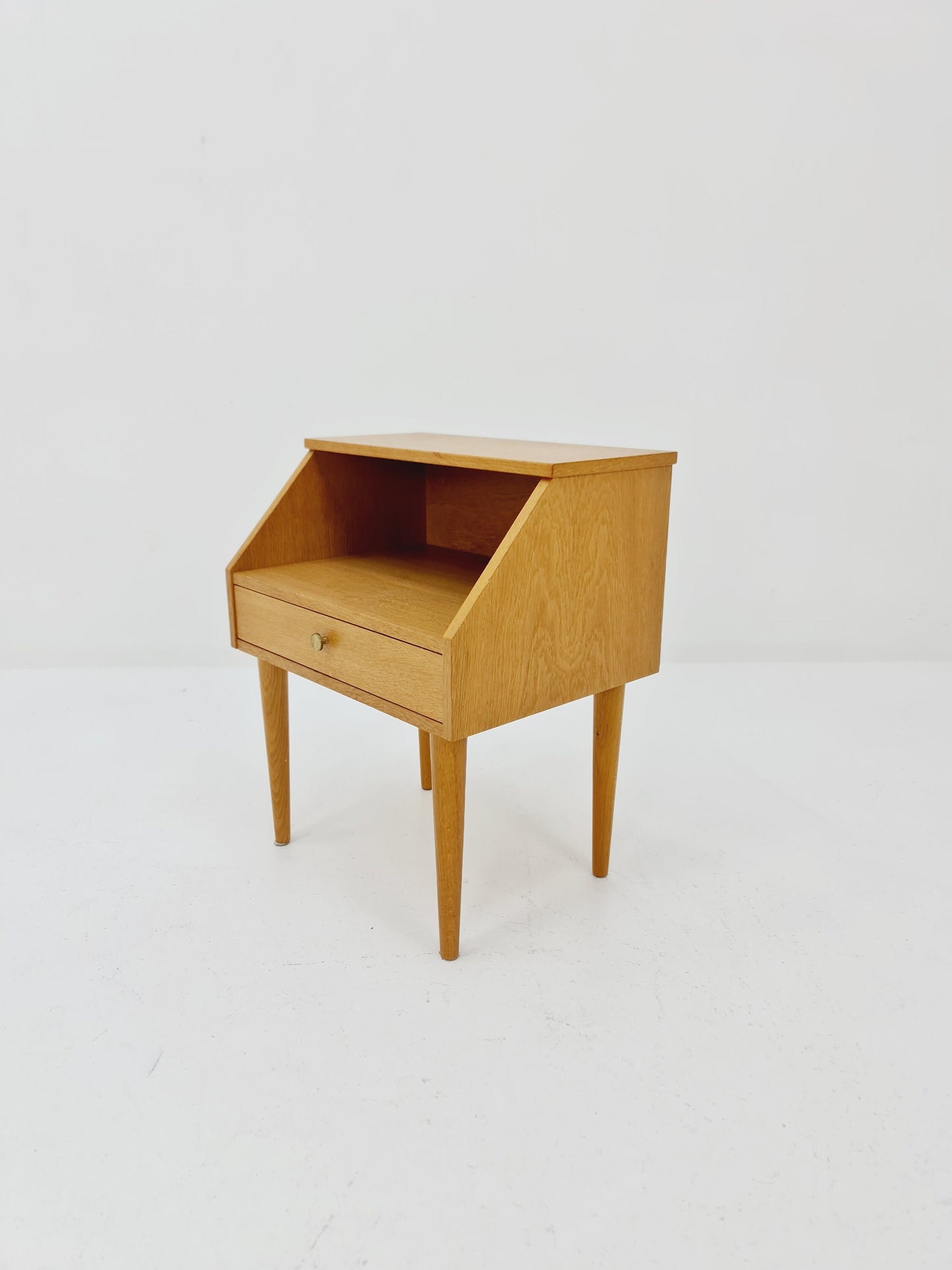 Mid century Scandinavian oak side table / bedside table, 1960s