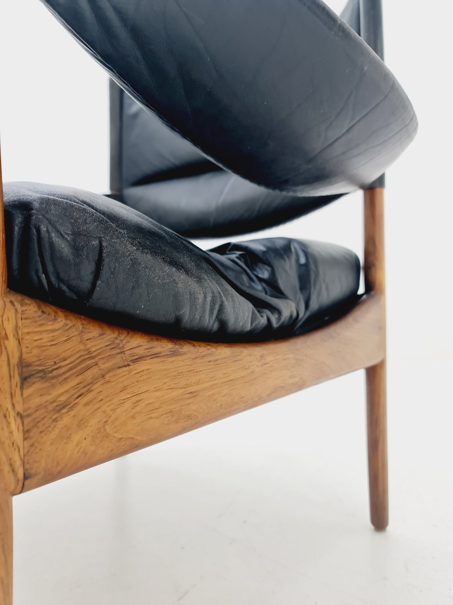 1 of 5 Mid-Century Danish rosewood arm Chair, table by Kristian Vedel “Modus” for Willadsen Møbelfabrik, 1960s