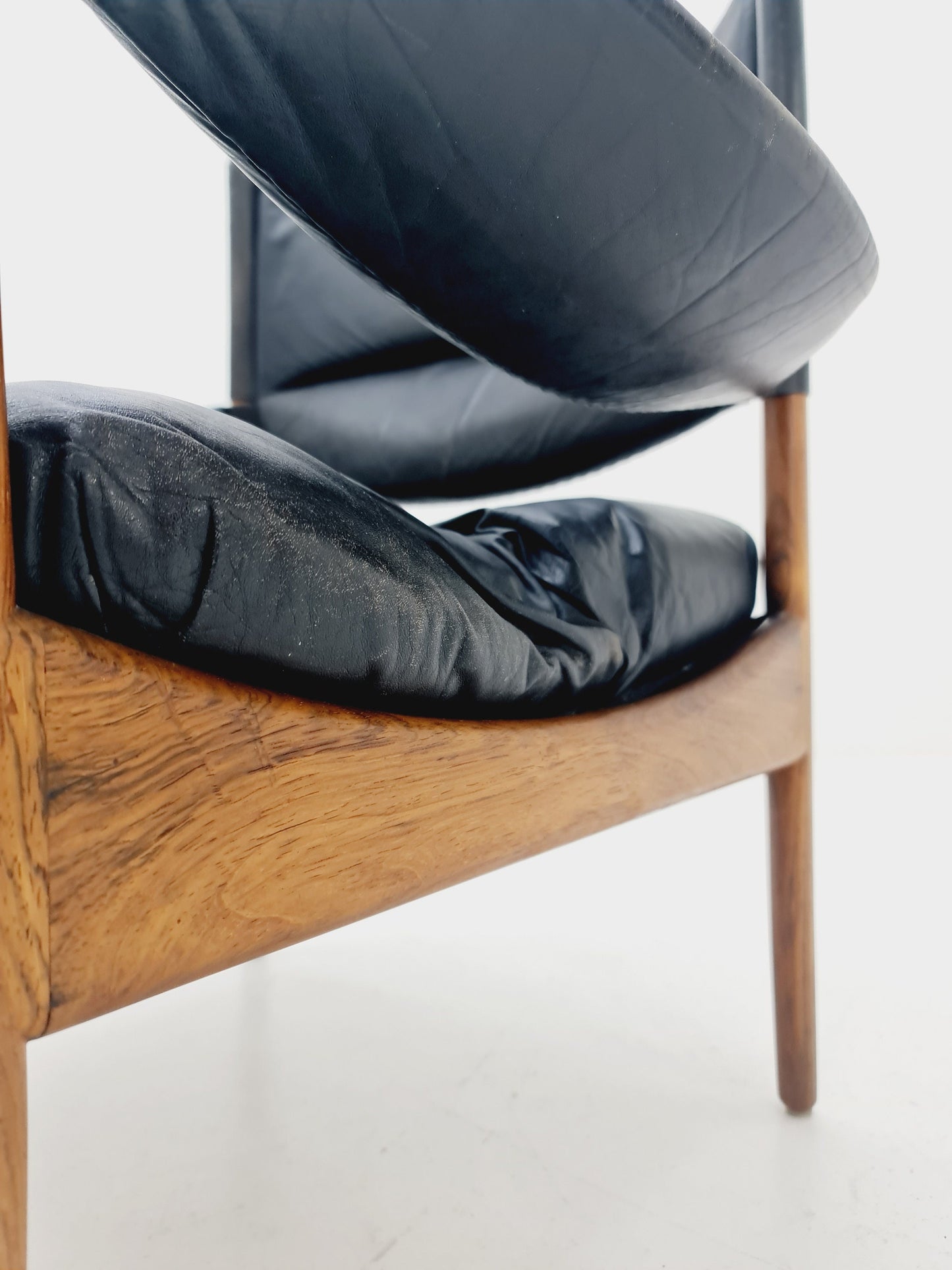 1 of 5 Mid-Century Danish rosewood arm Chair, table by Kristian Vedel “Modus” for Willadsen Møbelfabrik, 1960s