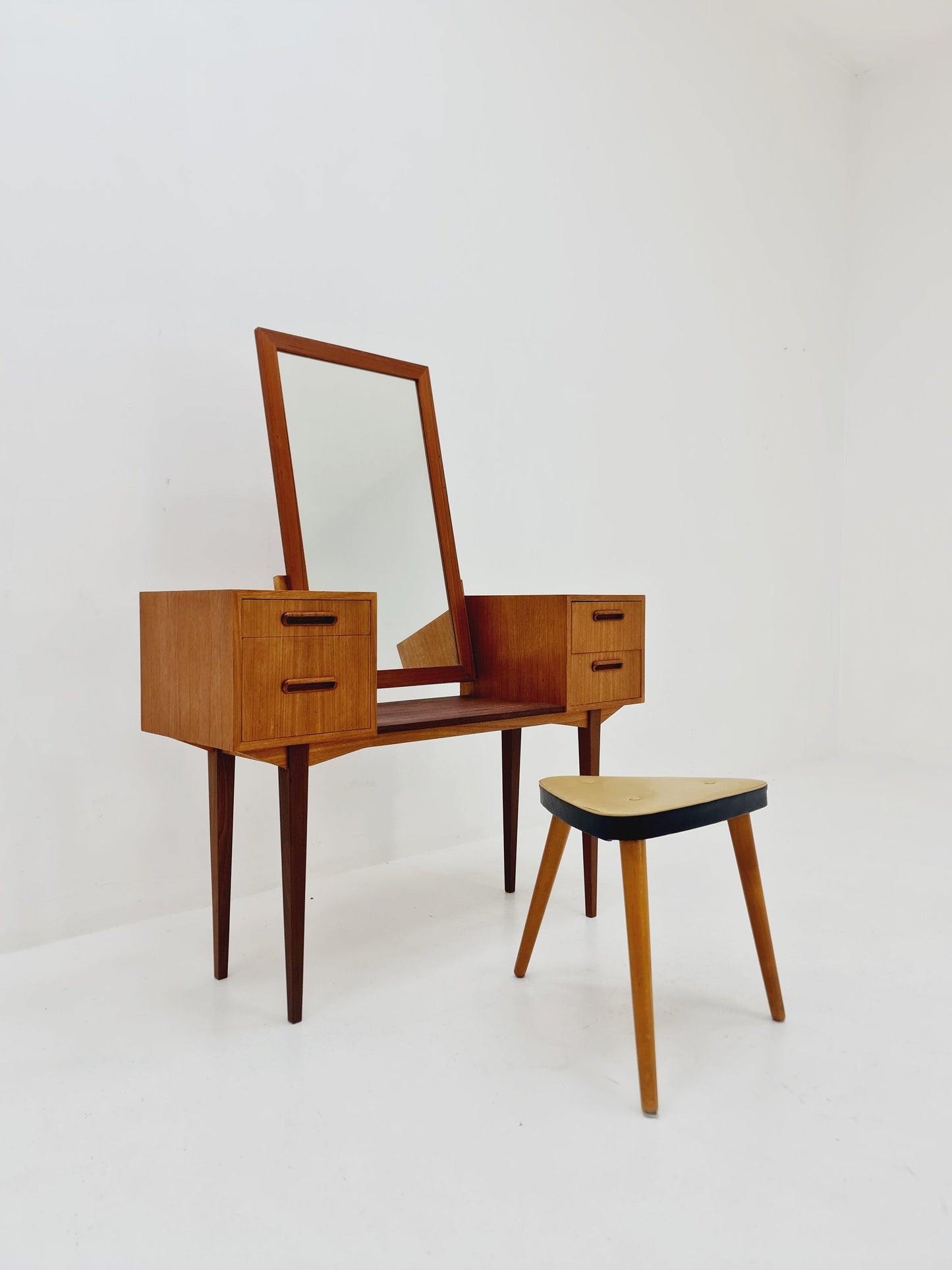 Mid Century Modern Danish Teak vanity table/ make up table by Ateljé glas och trä, Hovmantorp, 1960s