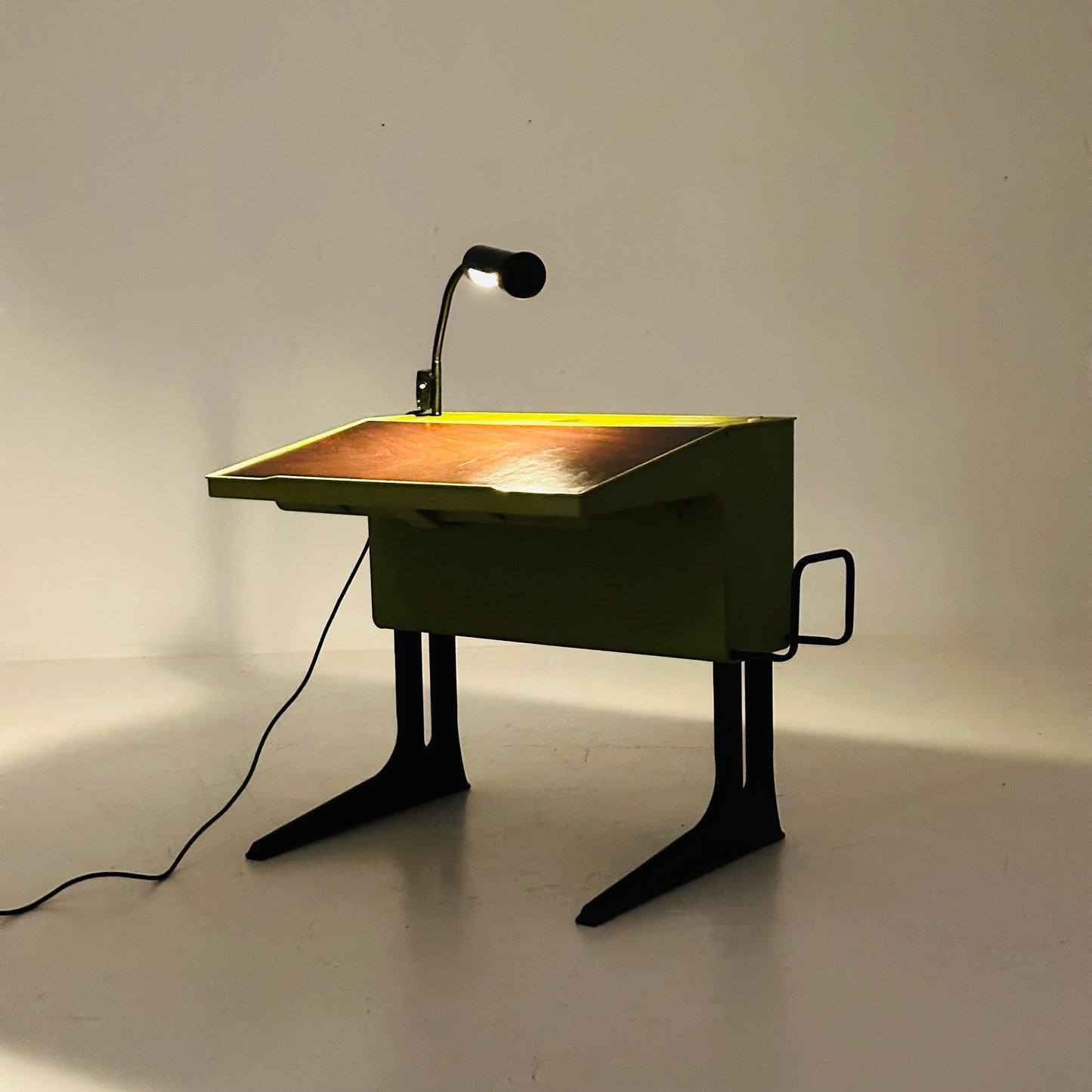 Space Age Desk in Green by Luigi Colani for Flötotto Germany 1970s