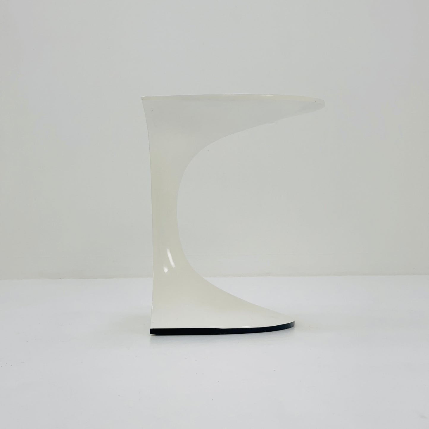 Rare Space age white end table /side table 1970s