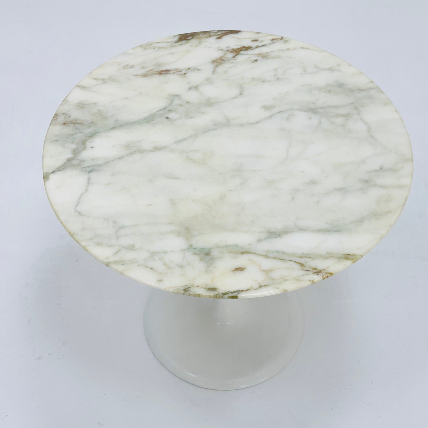 Space age marble-topped Tulip coffee table by Eero Saarinen for Knoll International, 1950s